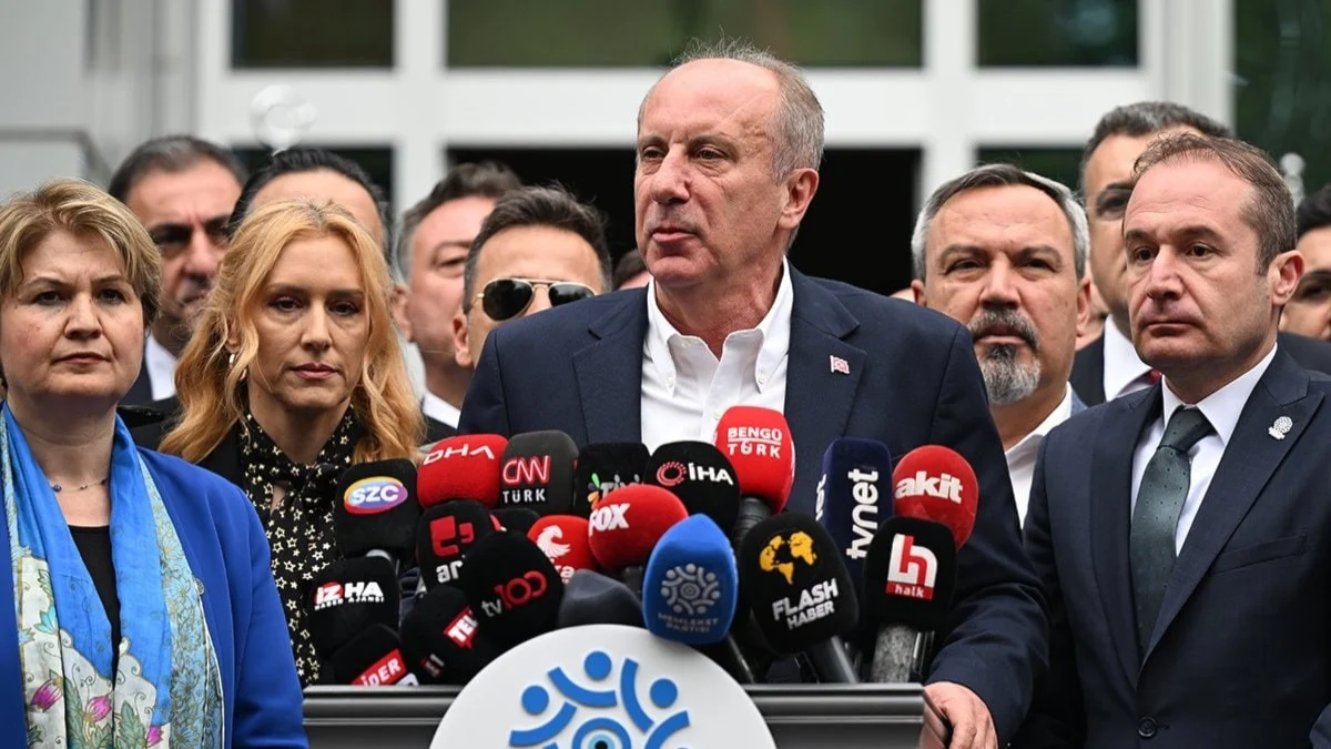 muharrem-ince-cekilme-iddiasi-sonrasi-canli-yayinda-aciklama-yapiyor.webp