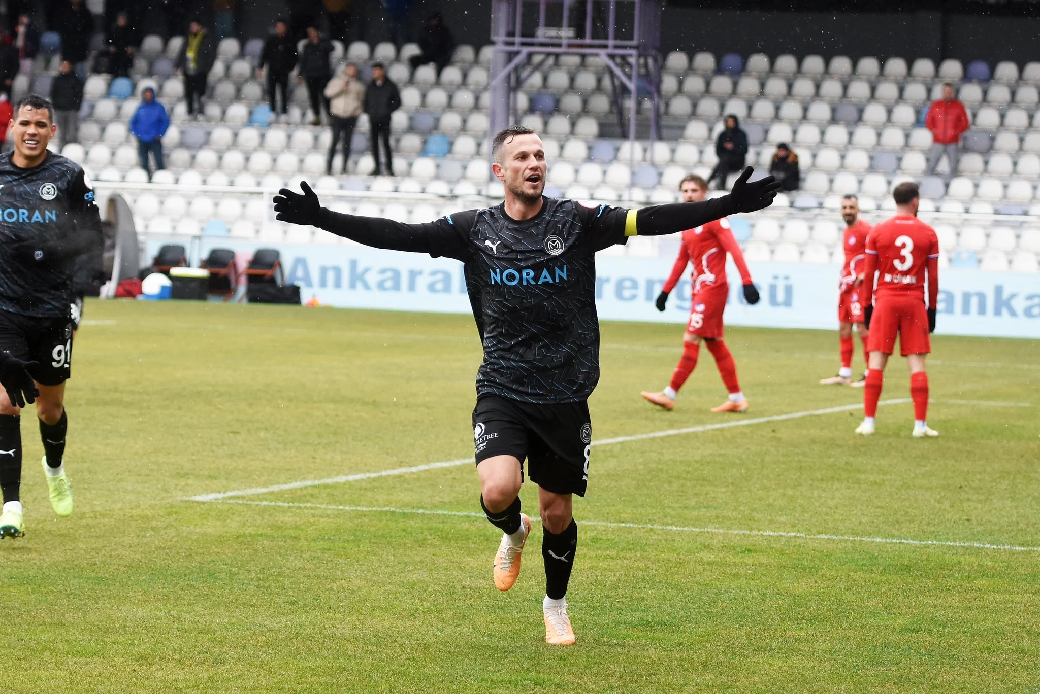 Ankara Keçiörengücü evinde Manisa FK ile 1-1 berabere kaldı