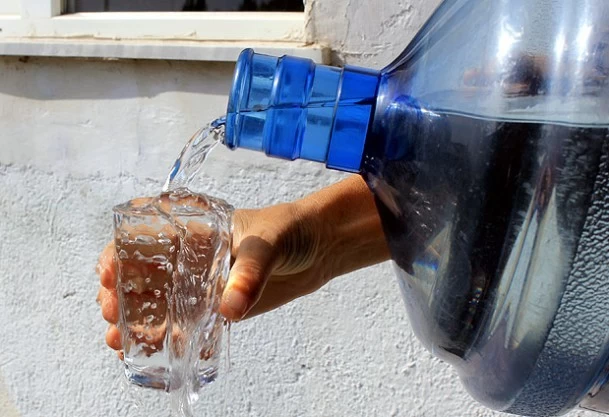 Kana kana su bile içemeyeceksiniz! Yeni zam suyu kursakta bıraktı alırken 3 kere düşüneceksiniz