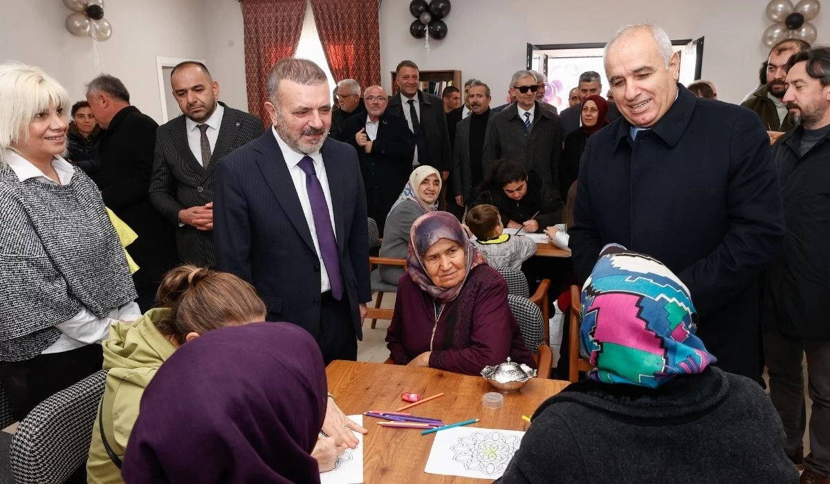 Sincan'da Menderes Hanımlar Konağı'na yoğun ilgi! - Resim : 2