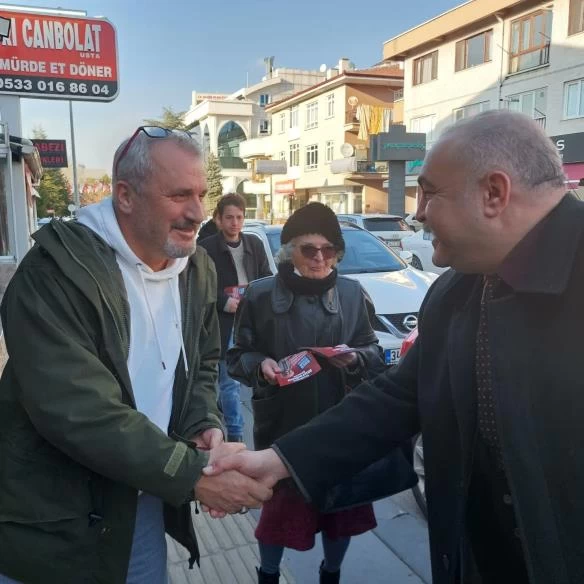 Vatan Partisi Çankaya Belediye Başkan Adayı Demirbaş sıkılmadık el bırakmıyor