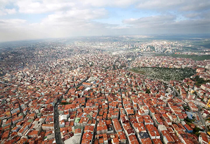 Türkiye'nin en kalabalık ilçelerinde Ankara ezber bozdu! Listeye girdiği ilçelerin nüfusu yok artık dedirtti