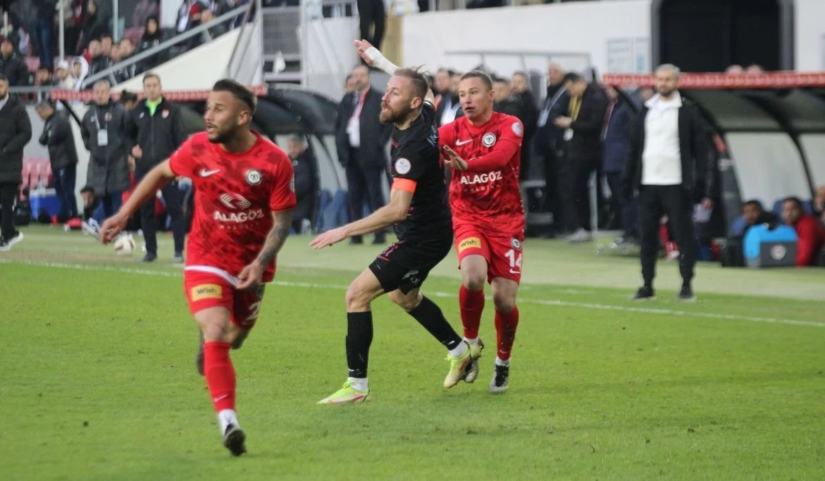 Gençlerbirliği ile Çorum FK golsüz berabere kaldı - Resim : 5