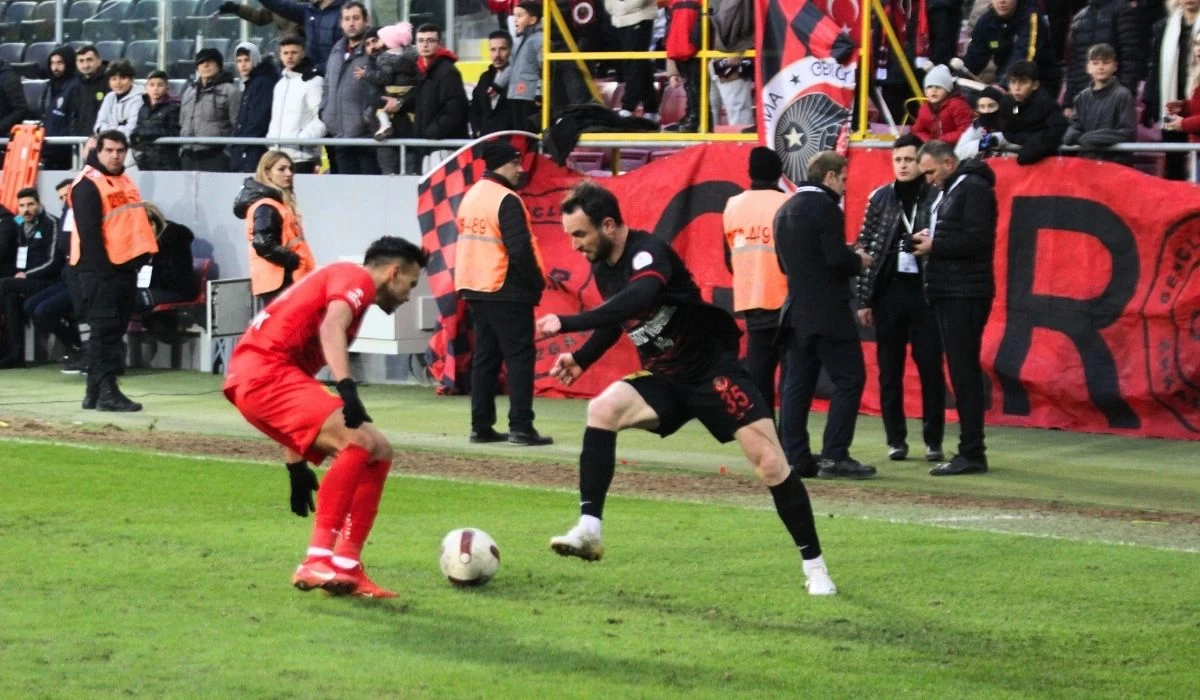 Gençlerbirliği ile Çorum FK golsüz berabere kaldı - Resim : 2