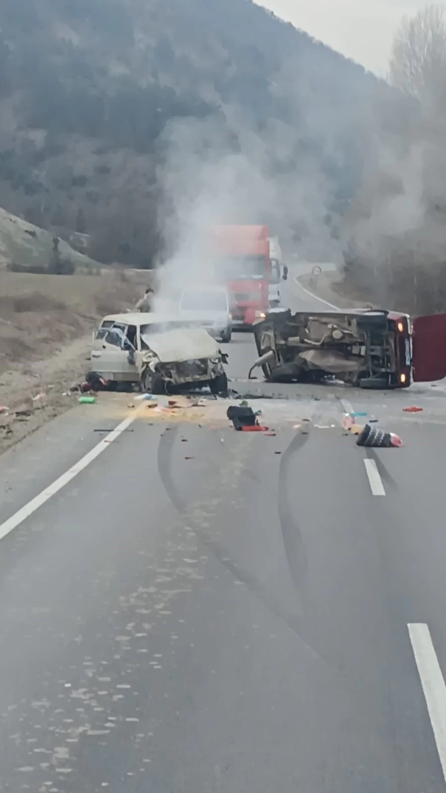 Ankara Nallıhan'da korkunç kaza! Ölü ve yaralılar var