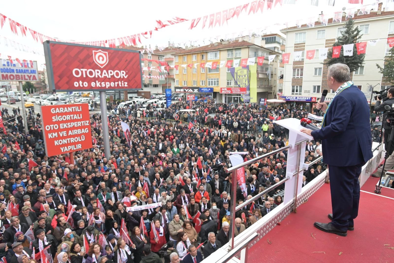 CHP Genel Başkanı Özel, Ankara Etimesgut Seçim Koordinasyon Merkezinin açılışına katıldı! - Resim : 2