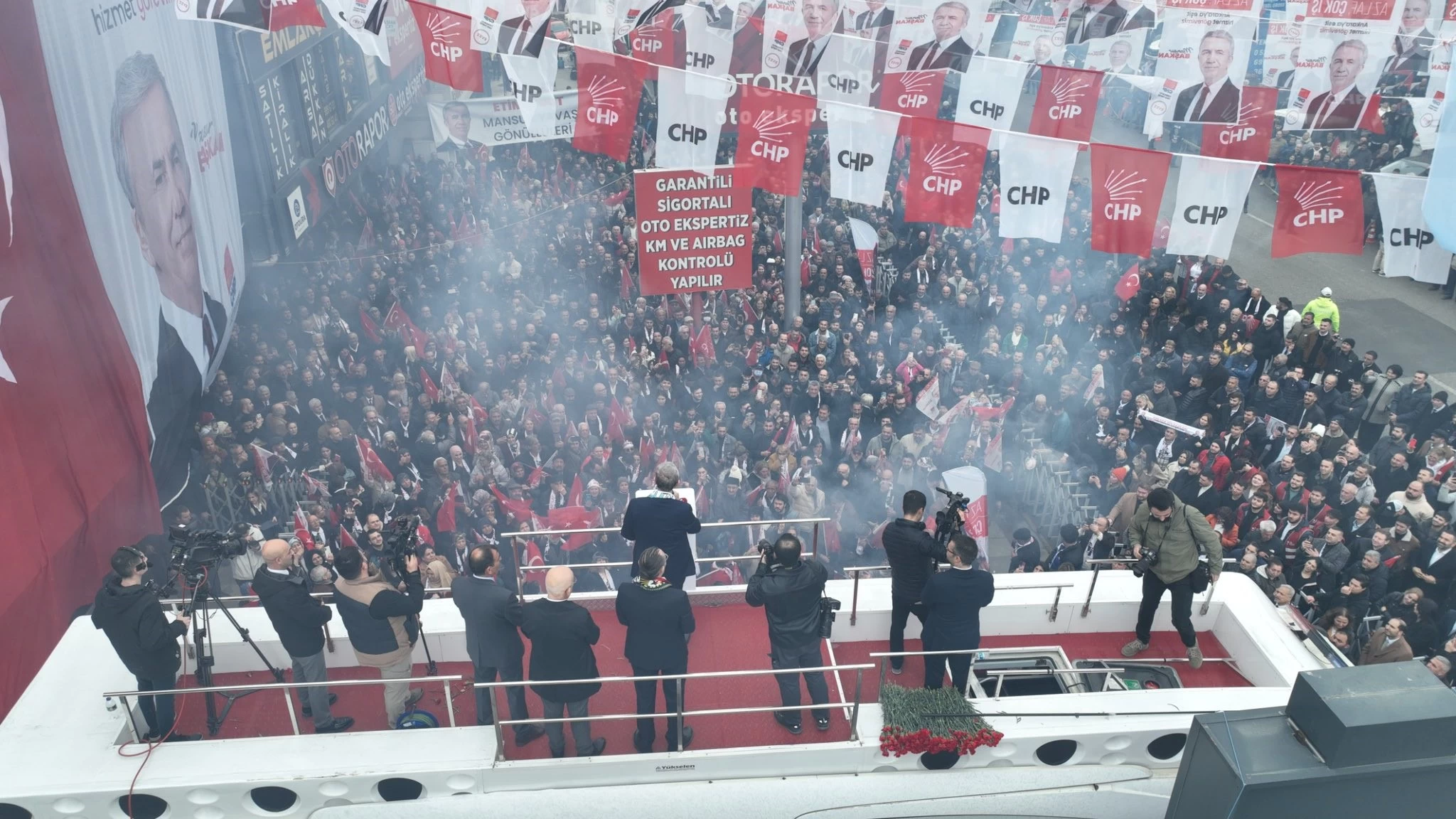 CHP Genel Başkanı Özel, Ankara Etimesgut Seçim Koordinasyon Merkezinin açılışına katıldı!