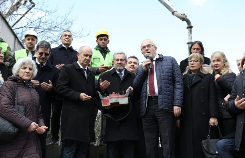 Ankara Üniversitesi Beşevler 10. Yıl Yerleşkesi içerisinde yapılacak gençlik merkezinin temeli atıldı!