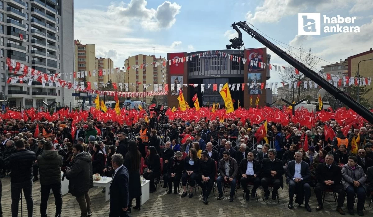 Yenimahalle'de Batıkent Pir Sultan Abdal Cemevi Özel, Yavaş ve Fethi Yaşar'ın katılımıyla açıldı