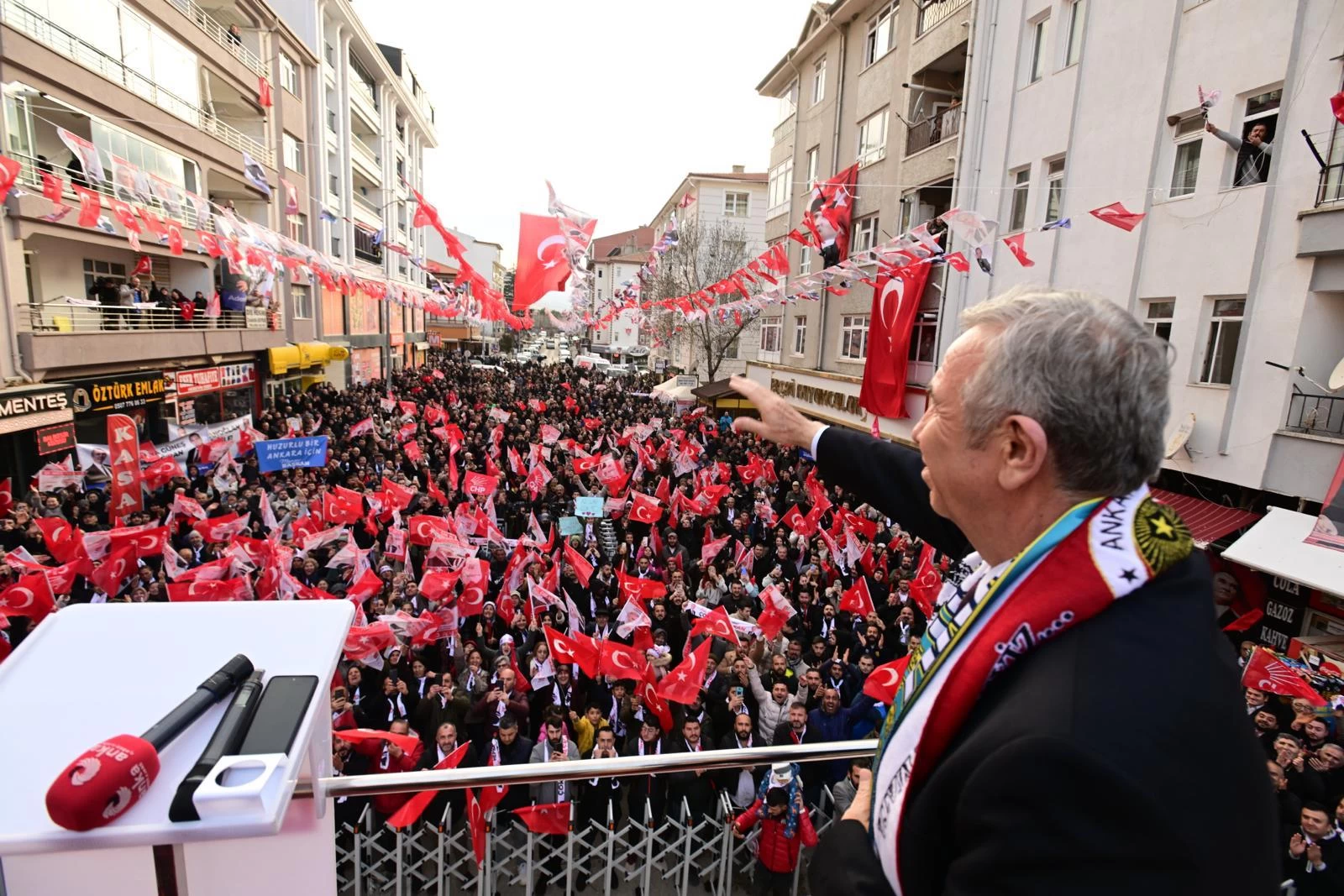 ABB Başkanı Yavaş Elmadağ'da konuştu: Kimseyi aç ve açıkta bırakmayacağız