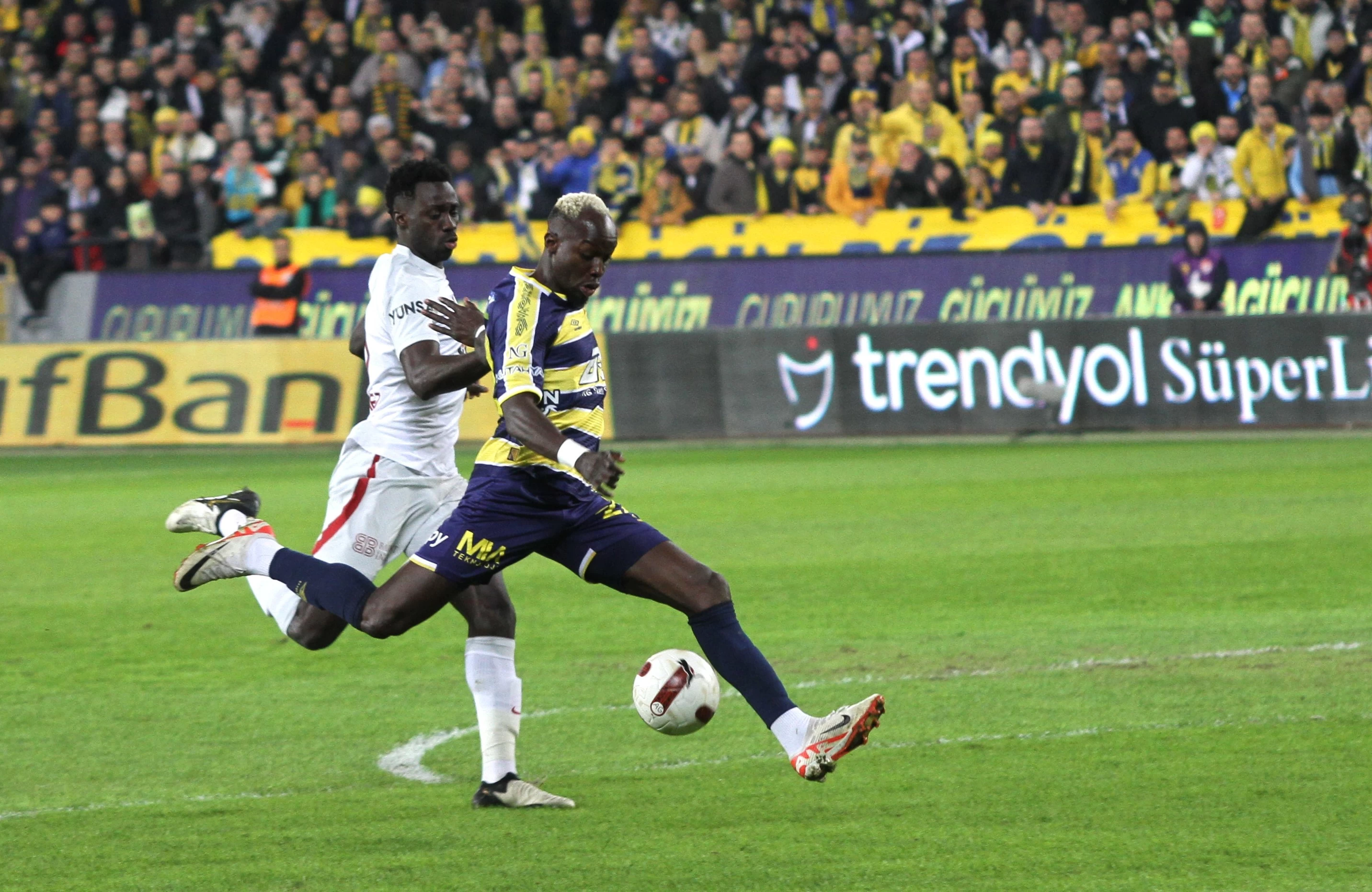 MKE Ankaragücü, Galatasaray karşılaşmasında 3-0 mağlup oldu! - Resim : 2