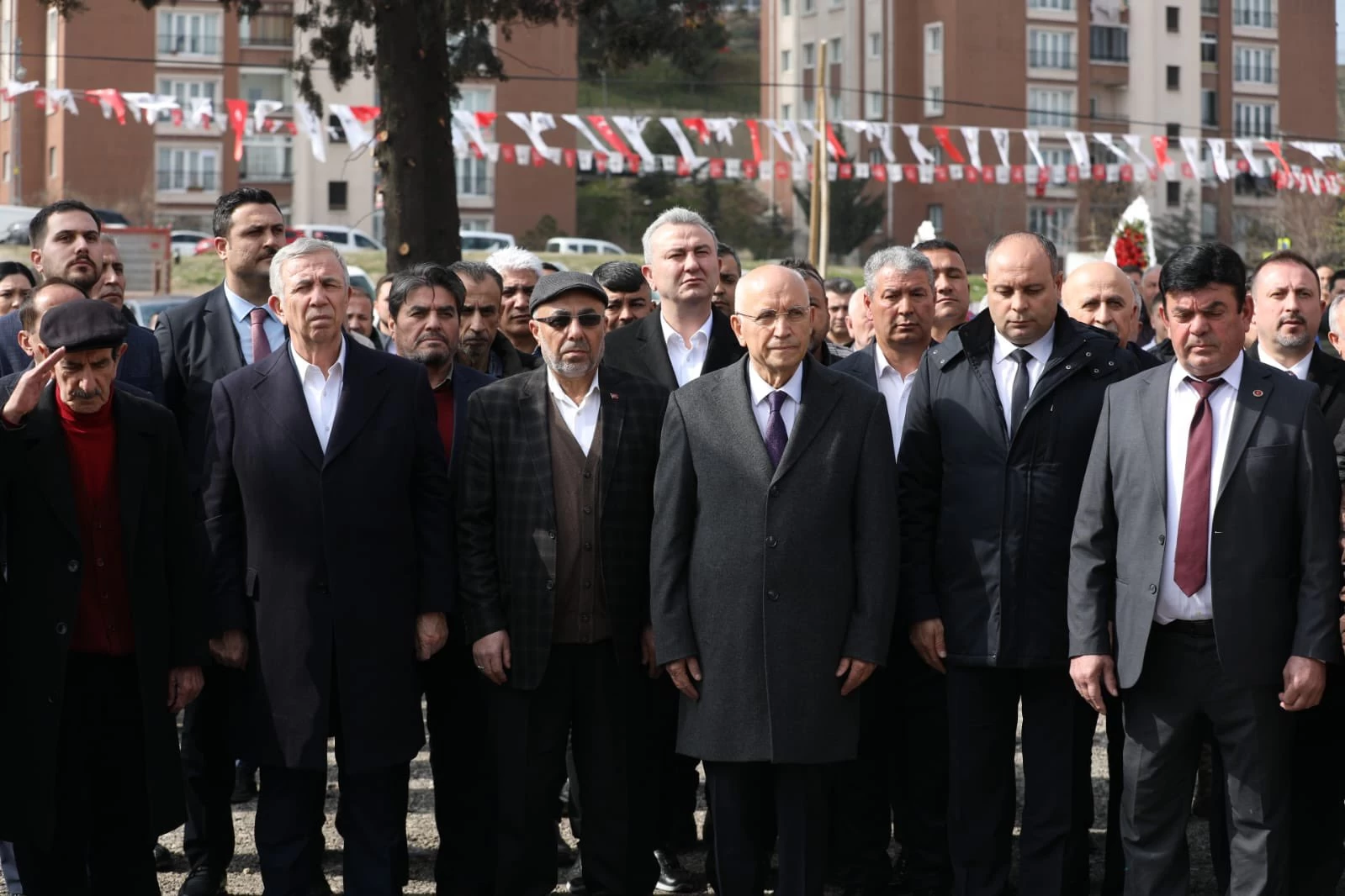 Yenimahalle Belediye Başkanı Yaşar ABB Başkanı Yavaş ile Hacı Ziya Yaman Camisinin açılışına katıldı