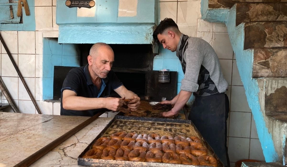 Başkentte Osmanlı döneminden kalma bir tarihi fırın sıcacık simitlere ev sahipliği yapıyor!