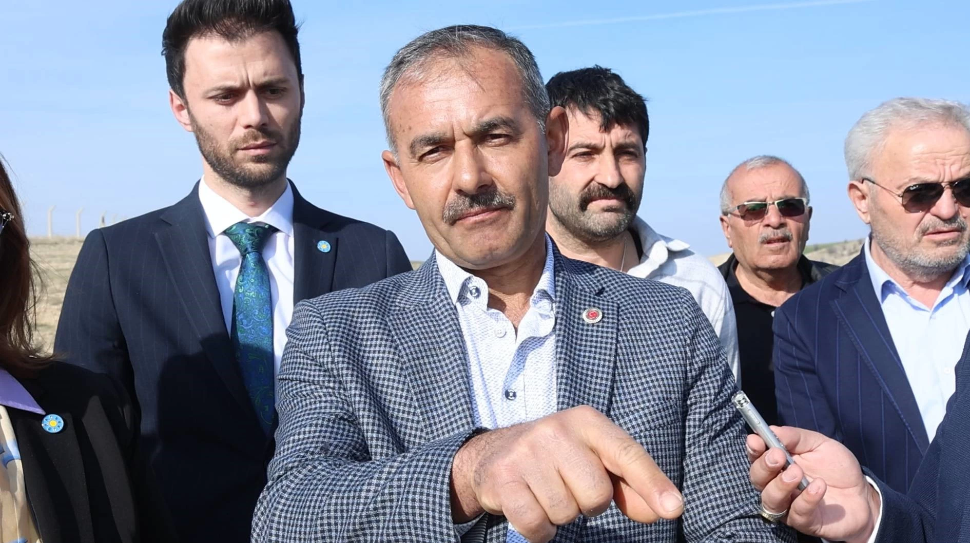 Ankara Kızılcahamam'da dinamit patlatan taş ocağı vatandaşları korkutuyor