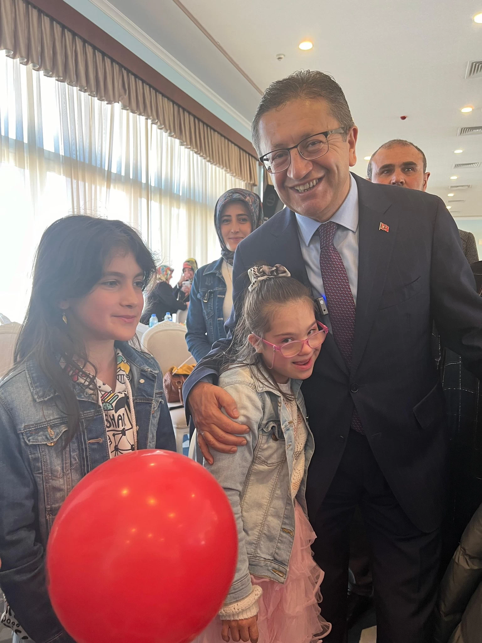 AK Parti Altındağ Belediye Başkan Adayı Veysel Tiryaki duyurdu! Engelli çocuklarımız ve aileleri için projelerimiz olacak