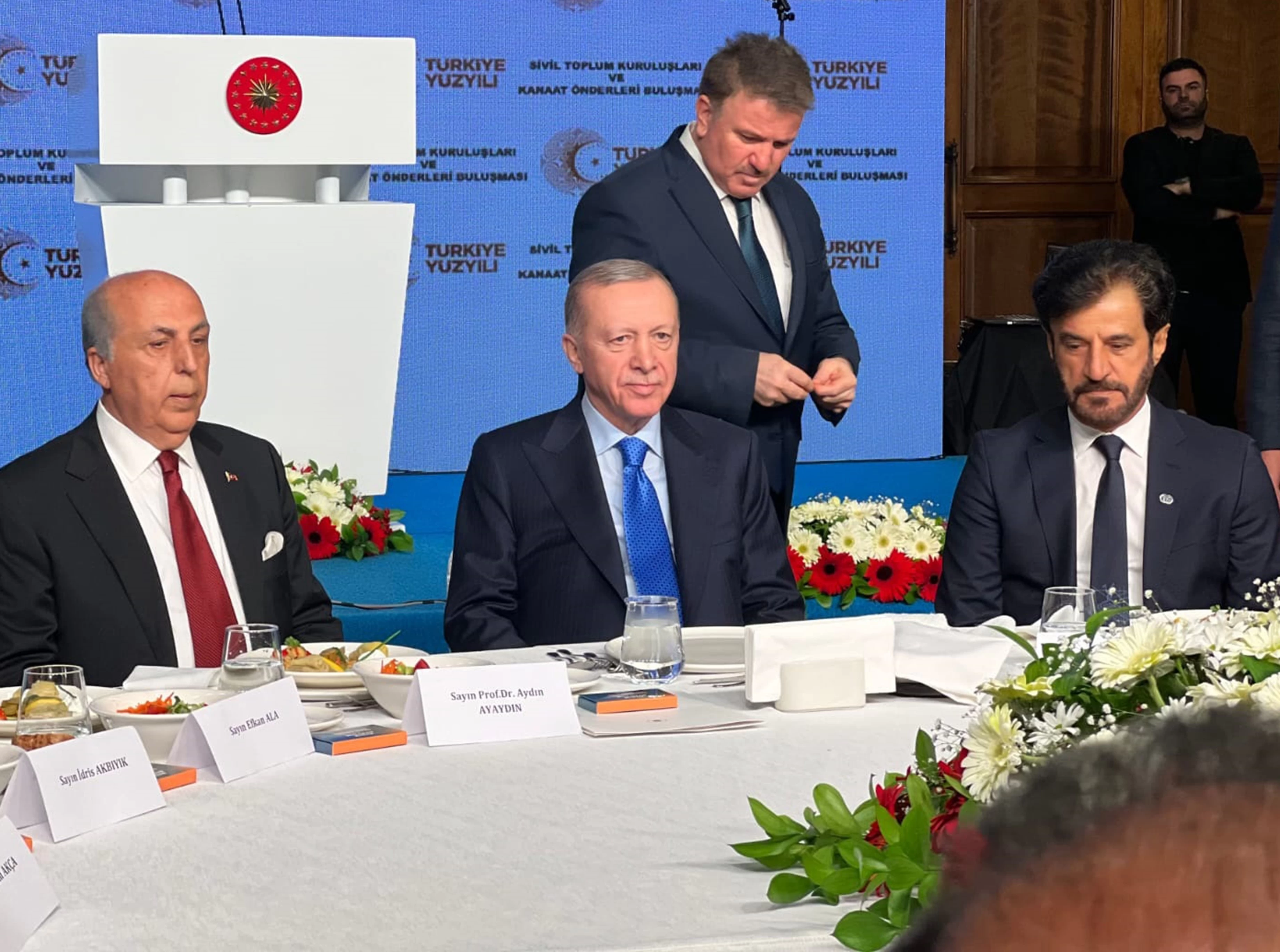 Cumhurbaşkanı Erdoğan'dan enflasyon mesajı! Herkesin yanında olmayı sürdüreceğiz