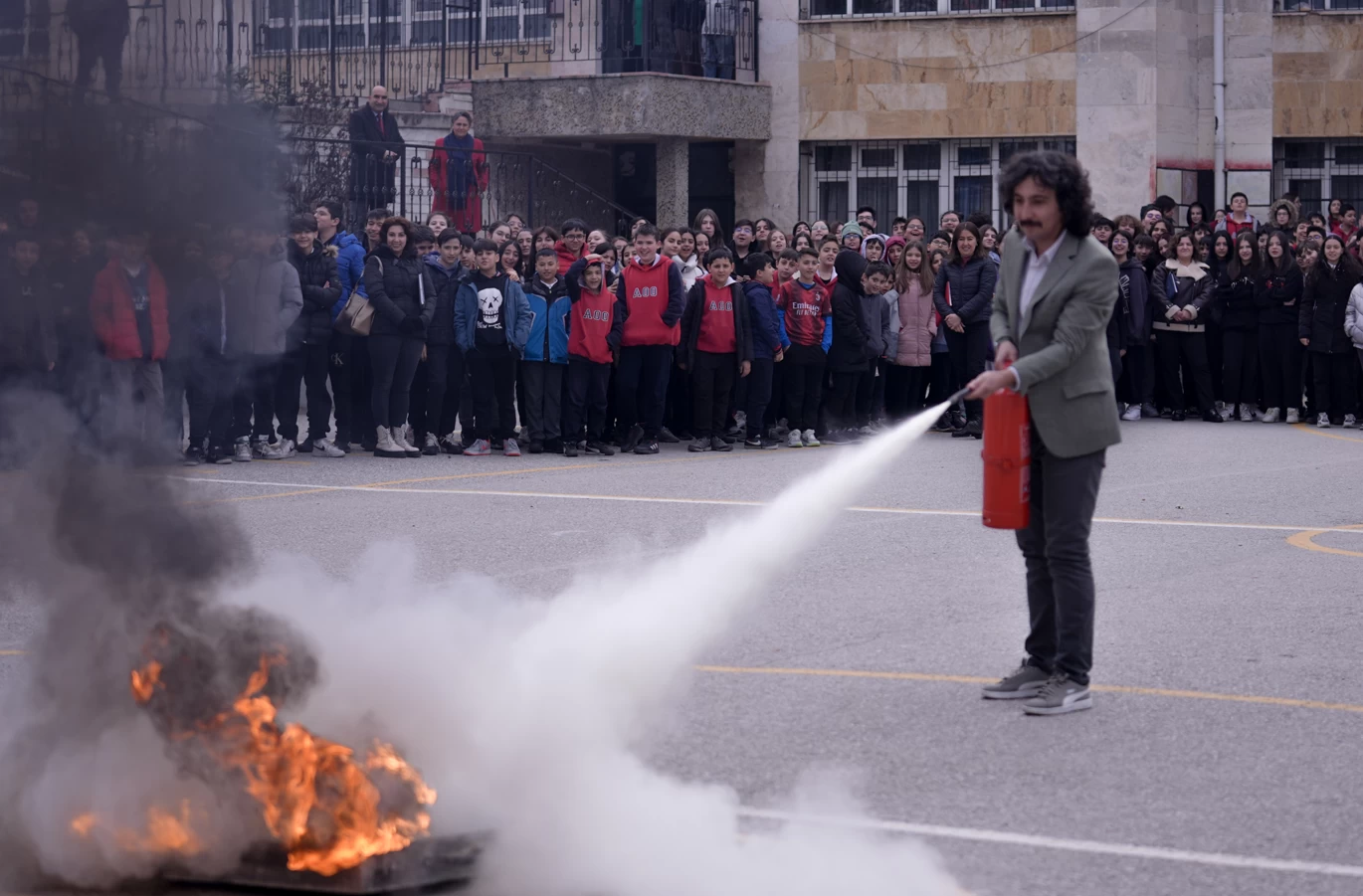 Ankara'da Milli Eğitim Bakanlığına bağlı okullarda deprem tatbikatı yapıldı! - Resim : 3