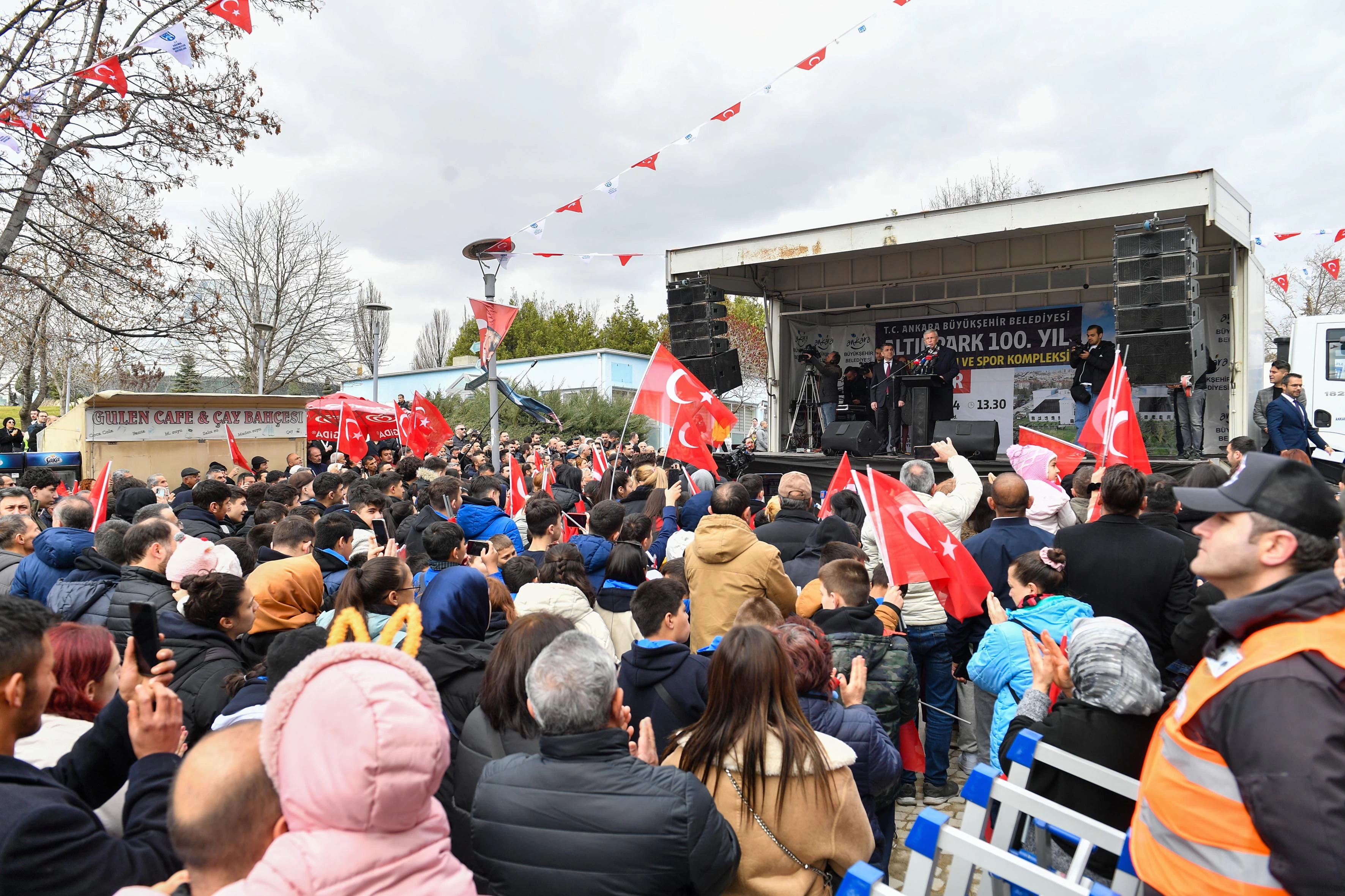 Altınpark 100. Yıl Yüzme Havuzu ve Spor Kompleksi açıldı! - Resim : 3