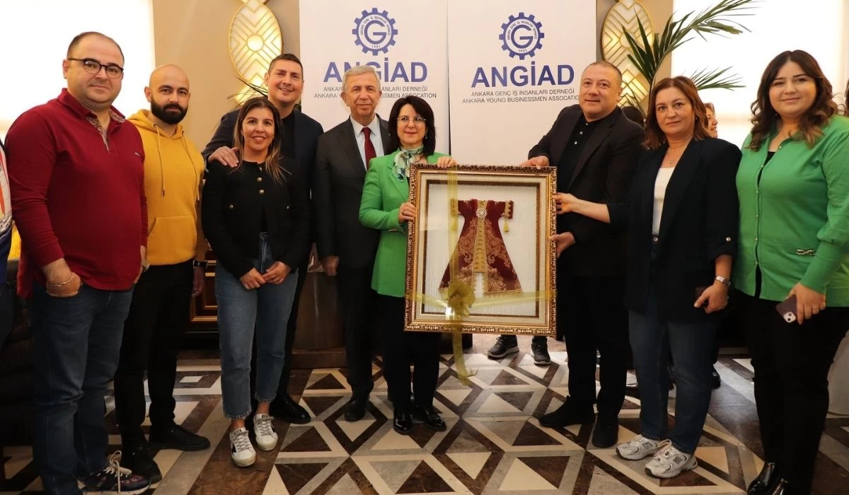 Geleneksel ANGİAD Brunch gerçekleşti! ABB Başkanı Yavaş ve eşi de katıldı - Resim : 2