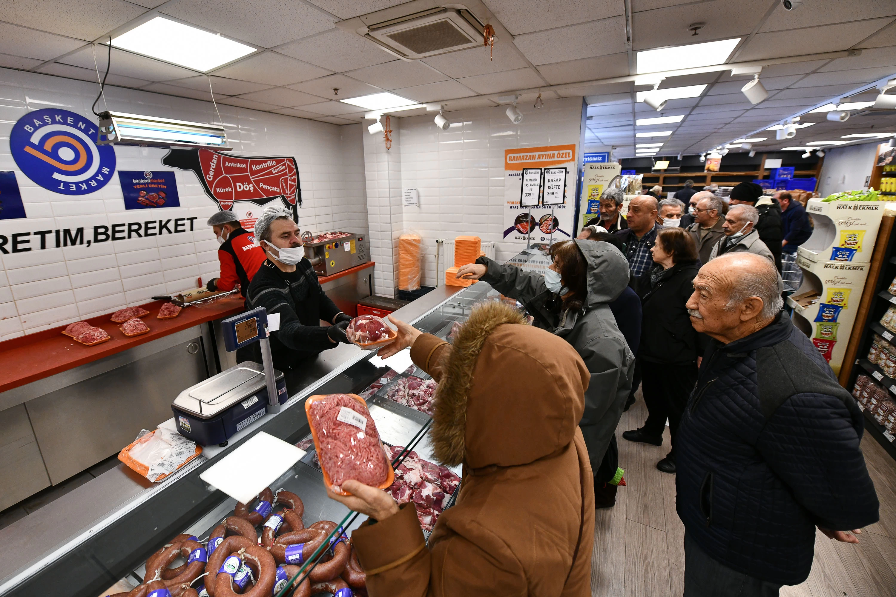 Ankara'da Başkent Marketler uygun fiyatlı et satışına başladı!