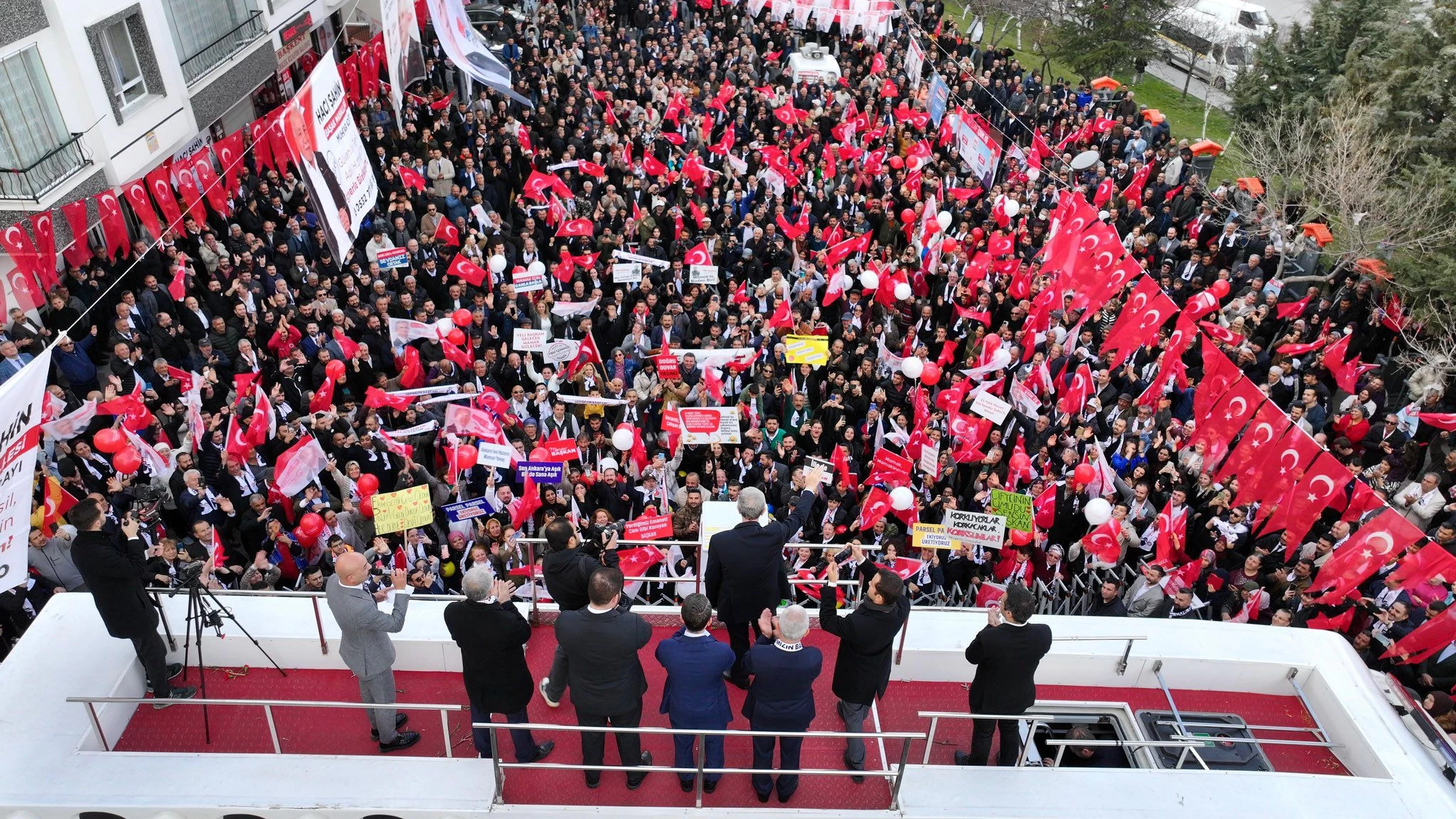 ABB Başkanı Mansur Yavaş Hüseyingazi SKM açılışını gerçekleştirdi! - Resim : 2