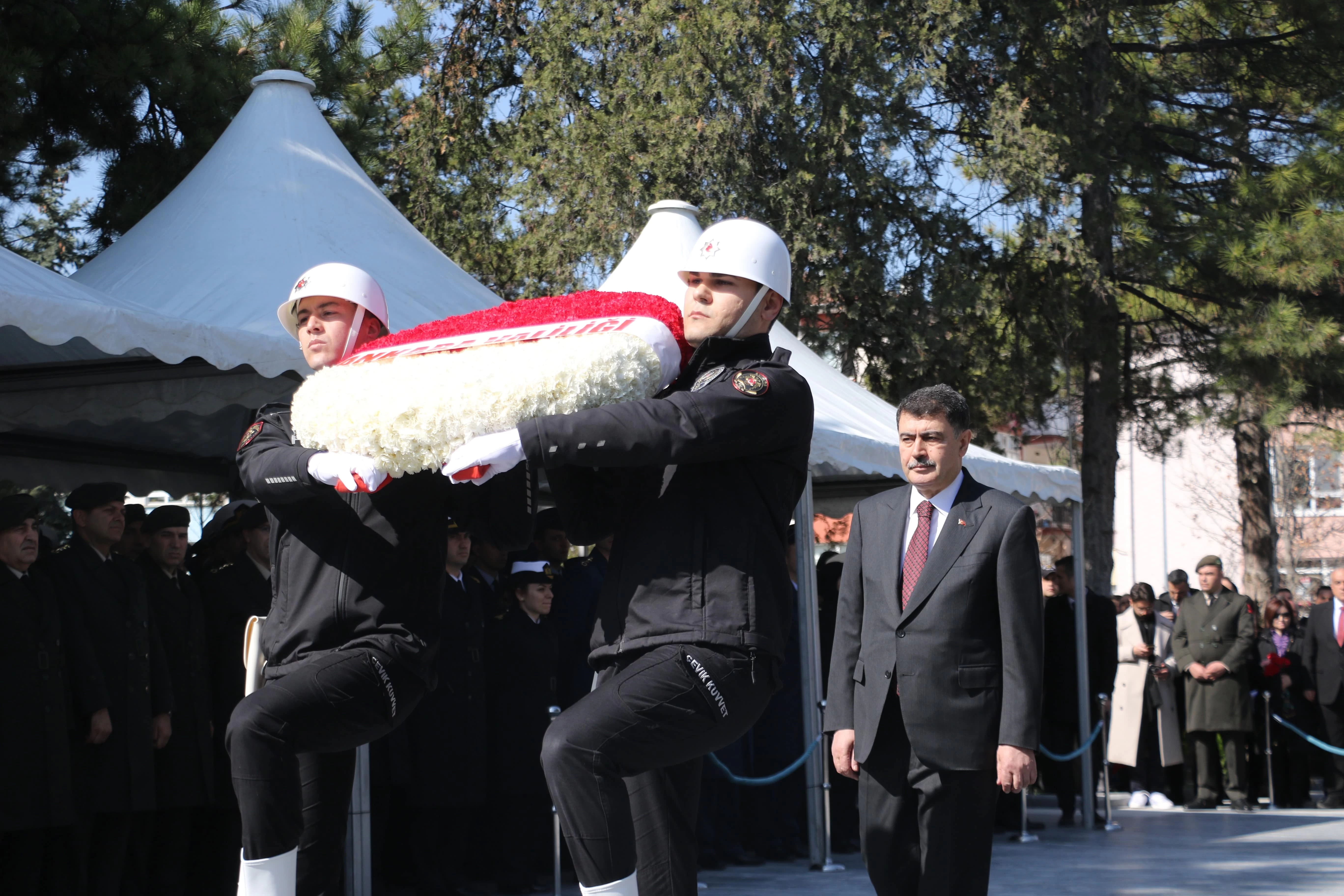 Çanakkale Şehitleri Ankara'da düzenlenen tören ile anıldı