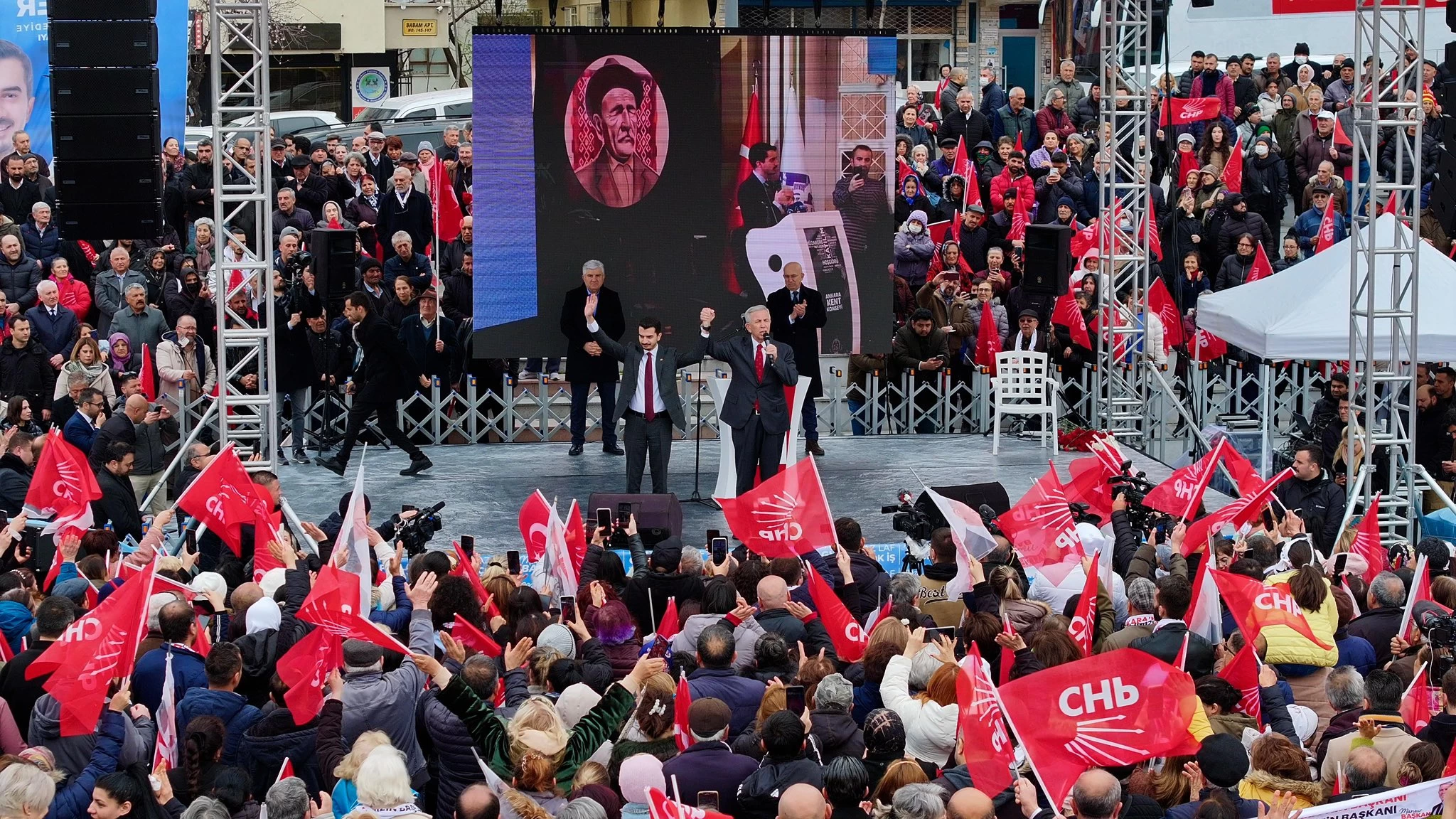 ABB Başkanı Yavaş'tan Turgut Altınok'a Londra'daki ev cevabı! Takas yapalım