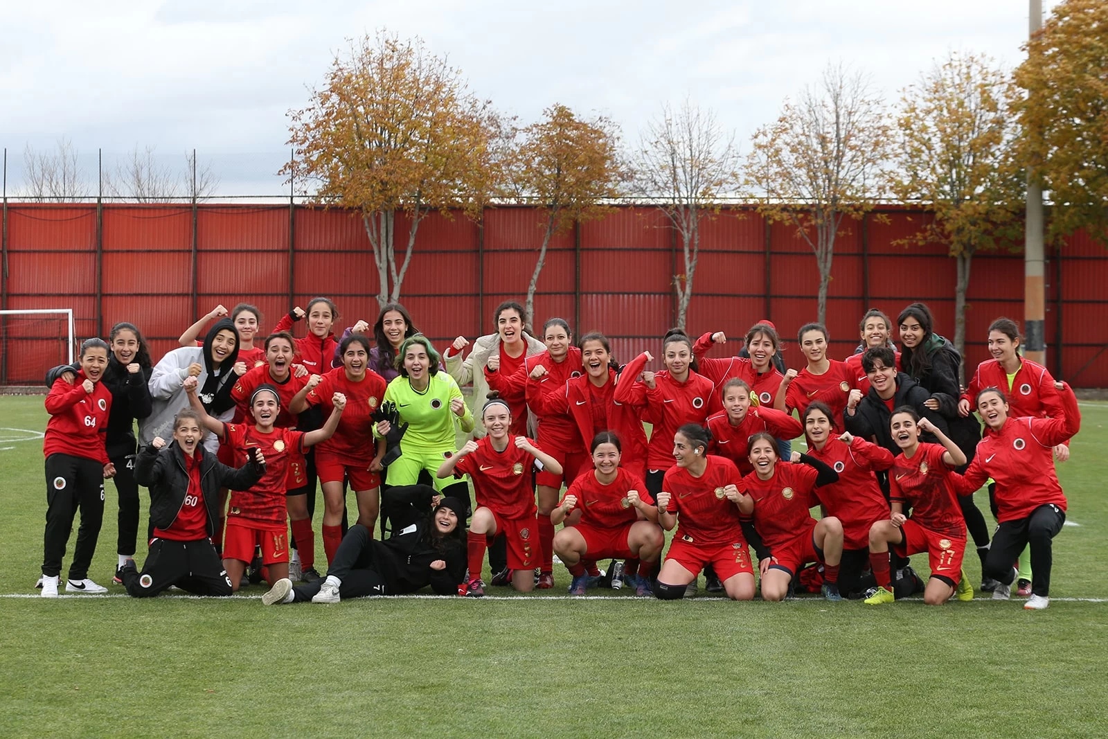 Gençlerbirliği kadın futboluna yaptığı yatırımları sürdürüyor! - Resim : 2