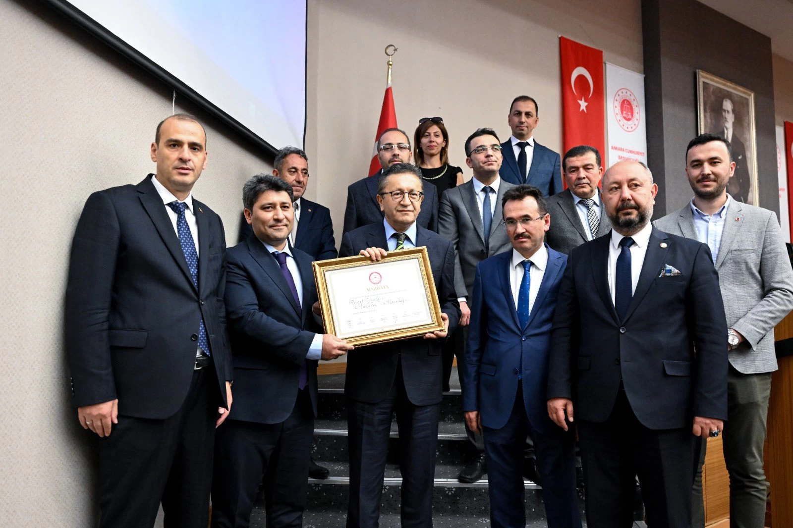 Altındağ Belediye Başkanı Veysel Tiryaki: Yorulmadan çalışacağız - Resim : 2