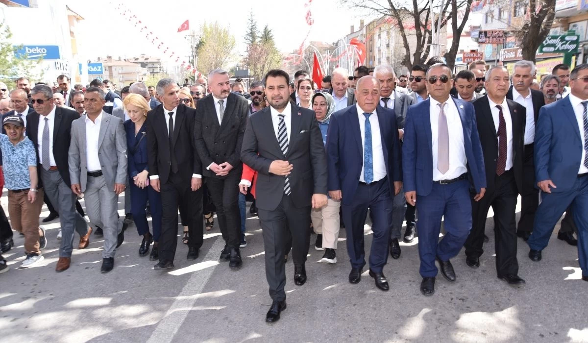 Kahramankazan Belediye Başkanı Selim Çırpanoğlu mazbatasını aldı! - Resim : 3