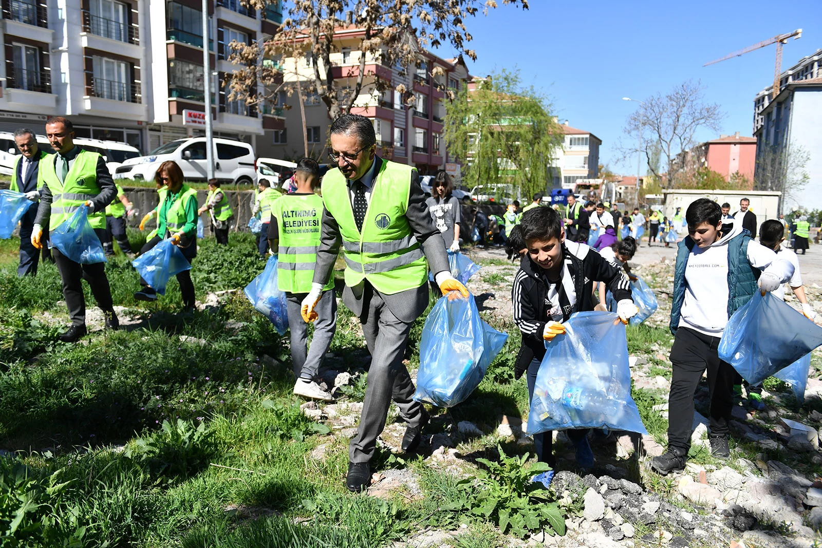 Altındağ Belediye Başkanı Veysel Tiryaki temizlik seferberliği için düğmeye bastı!