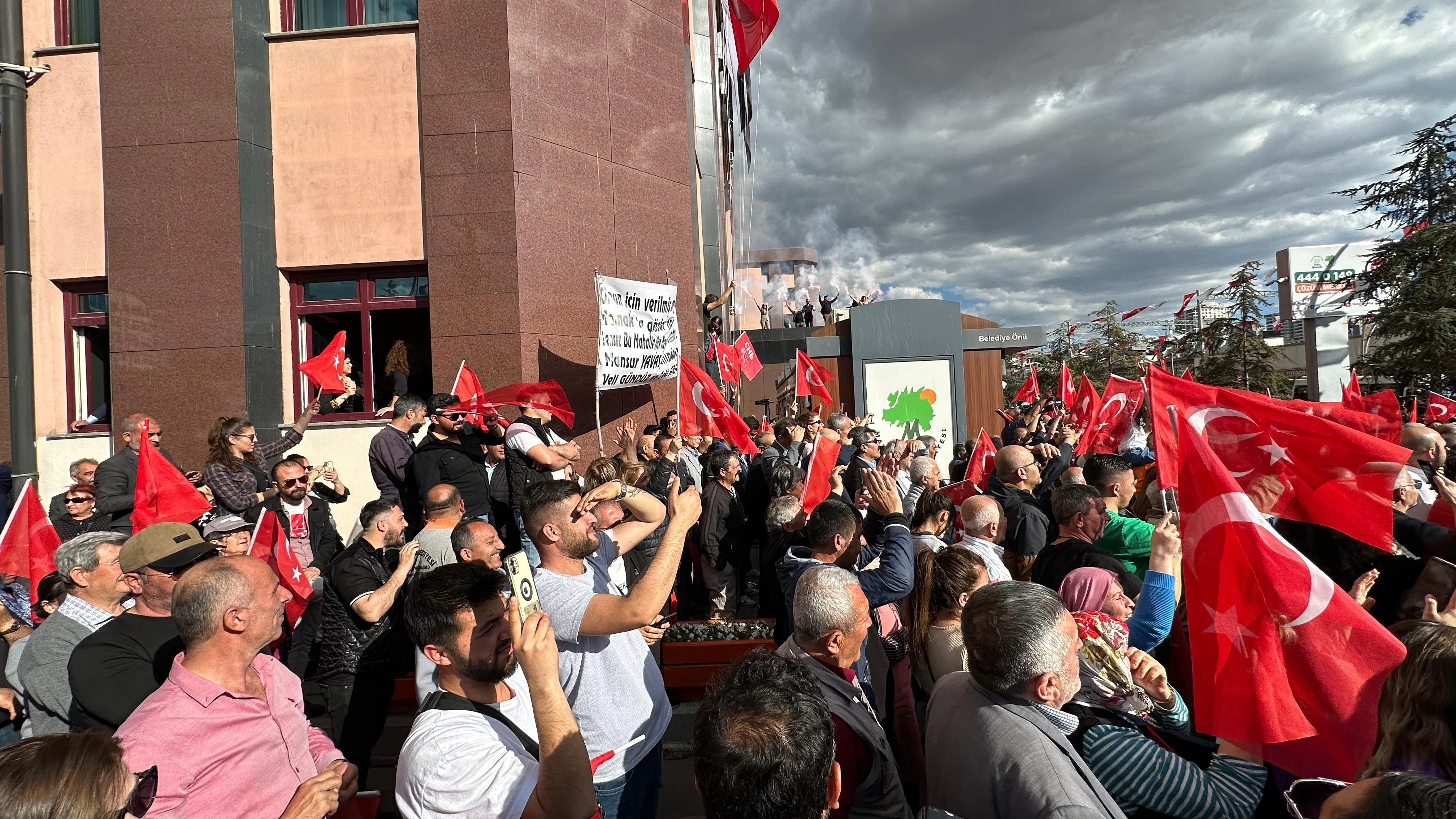 Mamak Belediye Başkanı Şahin devir teslim töreninde açıklamalarda bulundu!