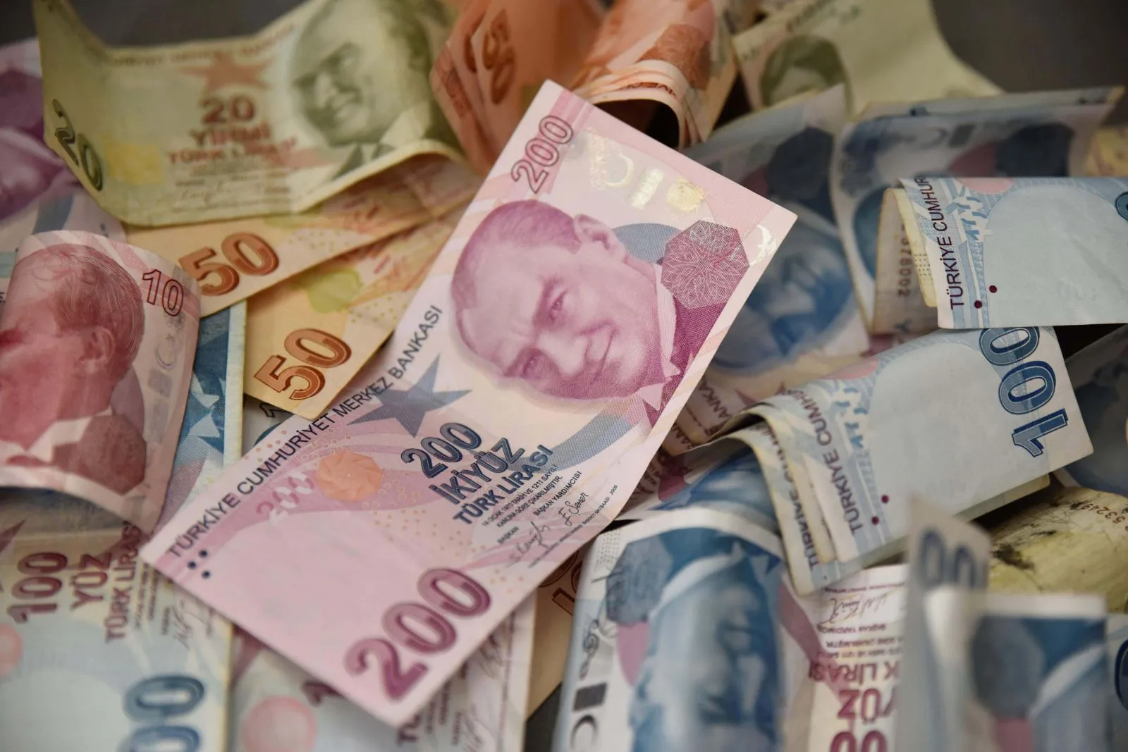 Merkez Bankası'ndan Hazine ve Maliye Bakanlığına mektup! Asgari ücrette tek zam vurgusu yapıldı