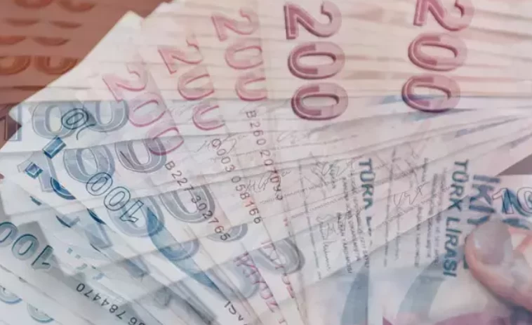 Prim ve yaş indirimi geliyor 1,5 milyona emeklilik hakkı geliyor! Erken emeklilik bekleyenlerin rotası şekillendi - Resim : 3