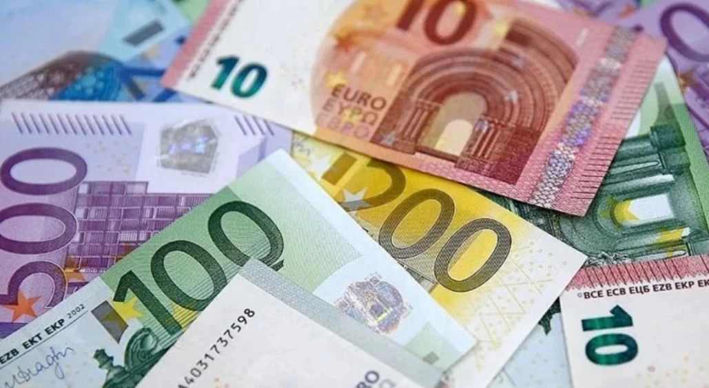 Bakan Işıkhan duyurdu! SGK çalışan sigortalı annelere toplamda 3.900 Euro ödeme yapacak!
