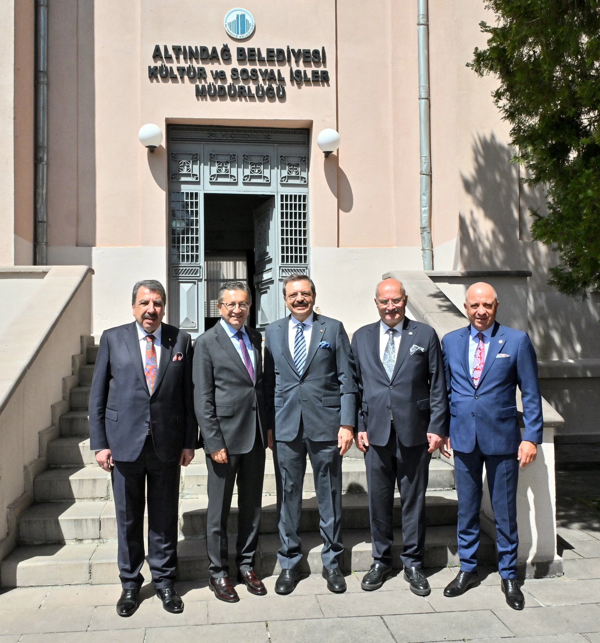 İş dünyası temsilcileri Ankara'daki belediye başkanlarını ziyaret etti