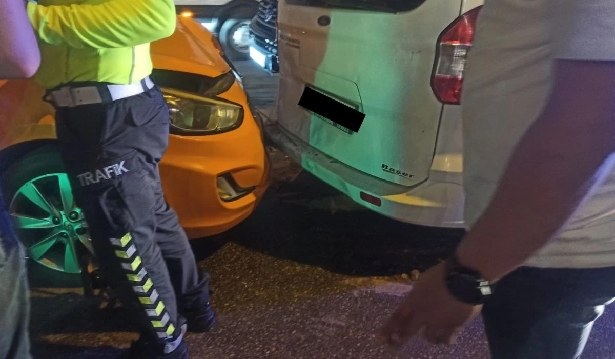 Ankara Sincan'da zincirleme trafik kazası! Yaralılar var