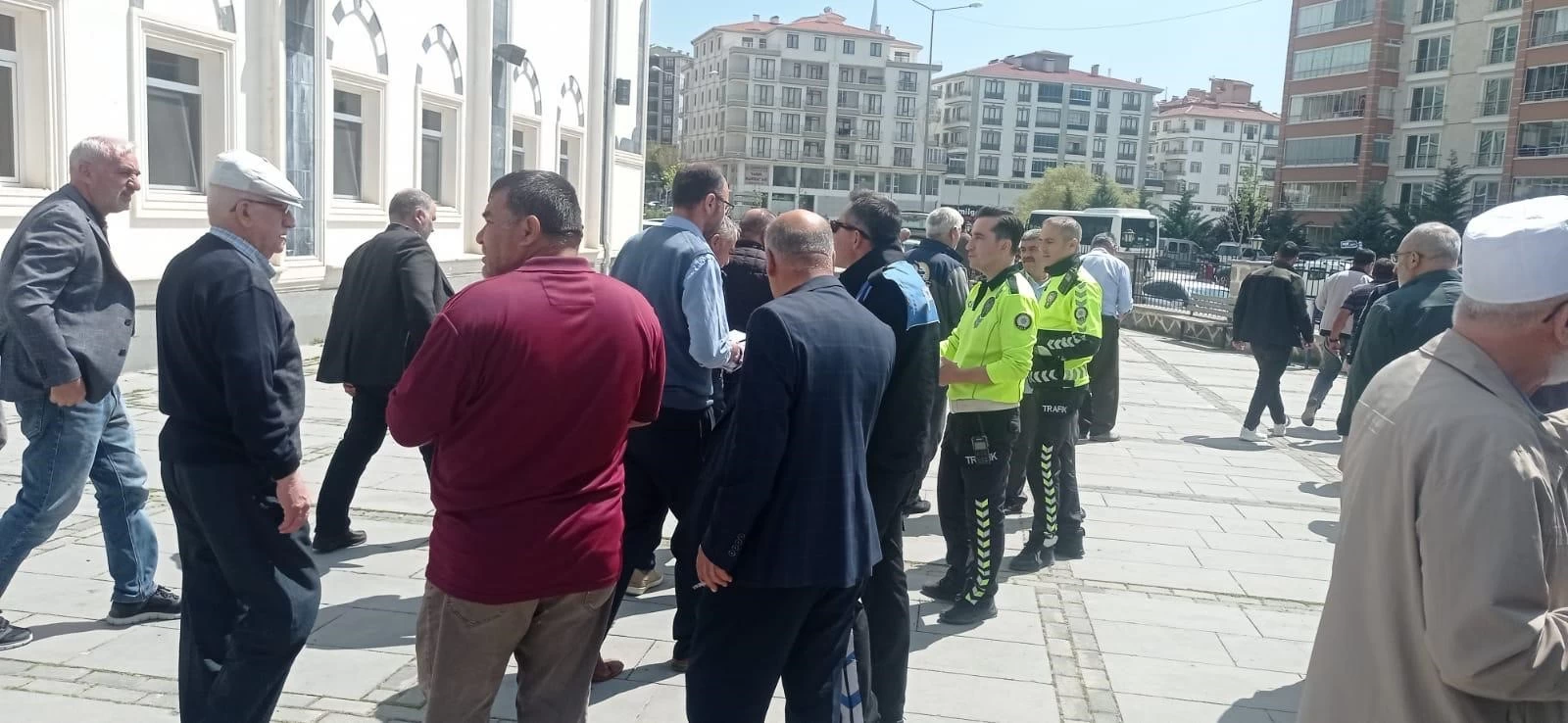 Akyurt İlçe Emniyet Müdürlüğü'nden vatandaşlara dolandırıcılara karşı uyarı!