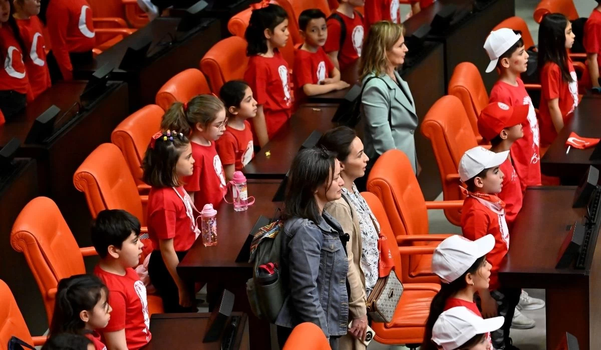 TBMM'de yapılan 23 Nisan Çocuk Özel Oturumu renkli anlara sahne oldu