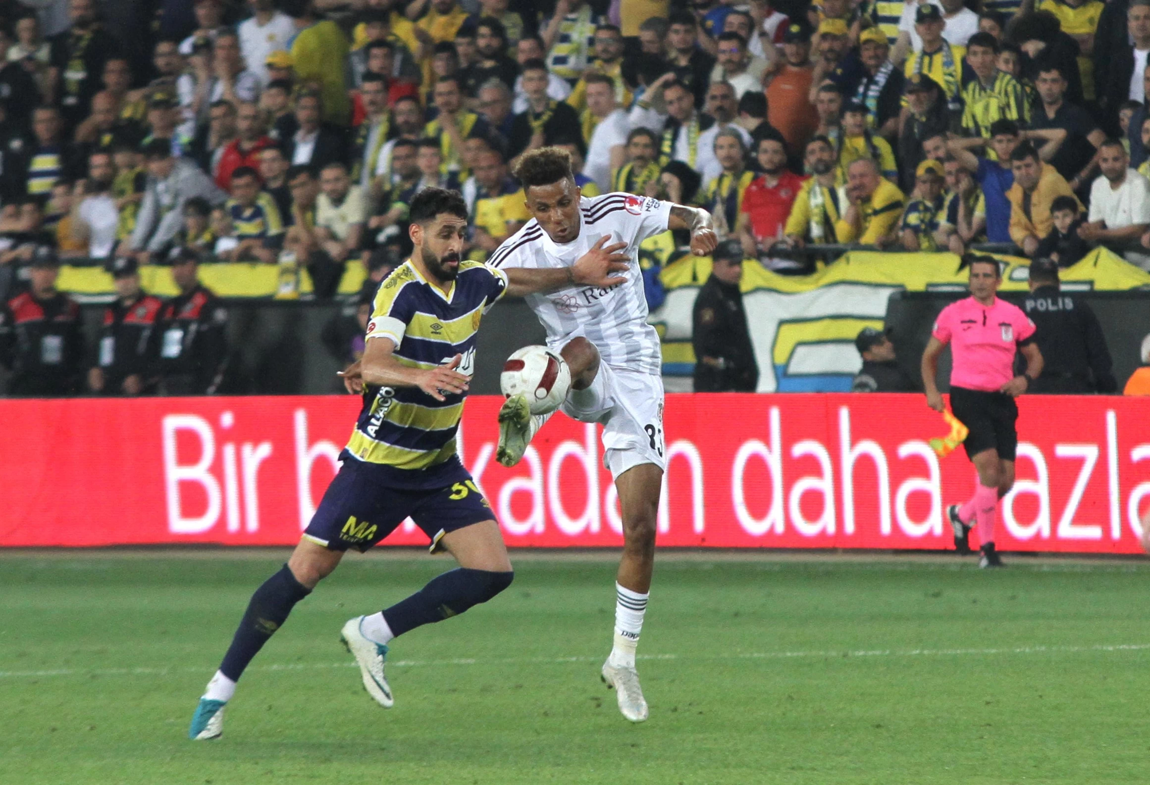 MKE Ankaragücü - Beşiktaş karşılaşması 0-0 berabere bitti! - Resim : 3