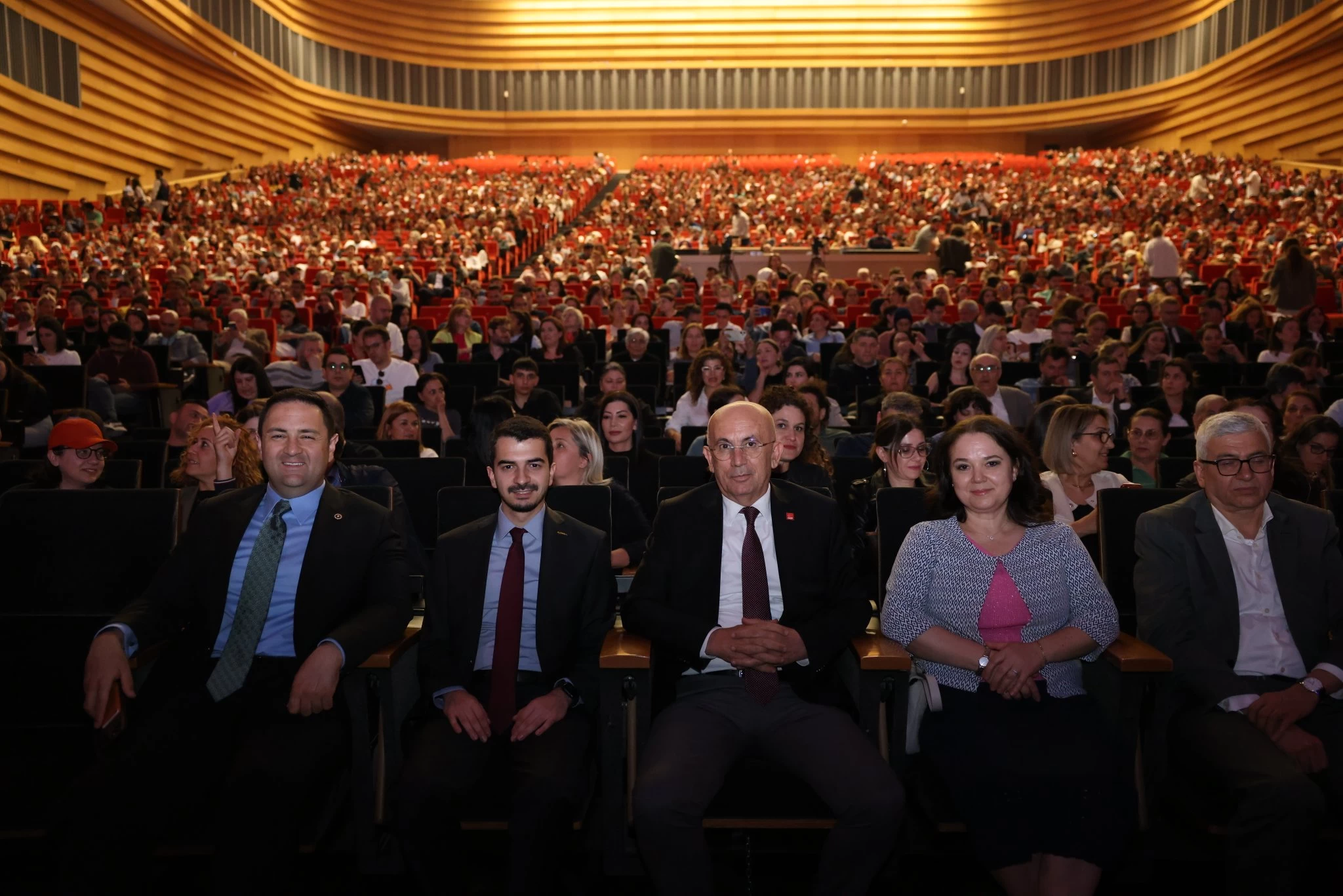 Çankaya Belediye Başkanı Hüseyin Can Güner, Şener Şen ile bir araya geldi - Resim : 2