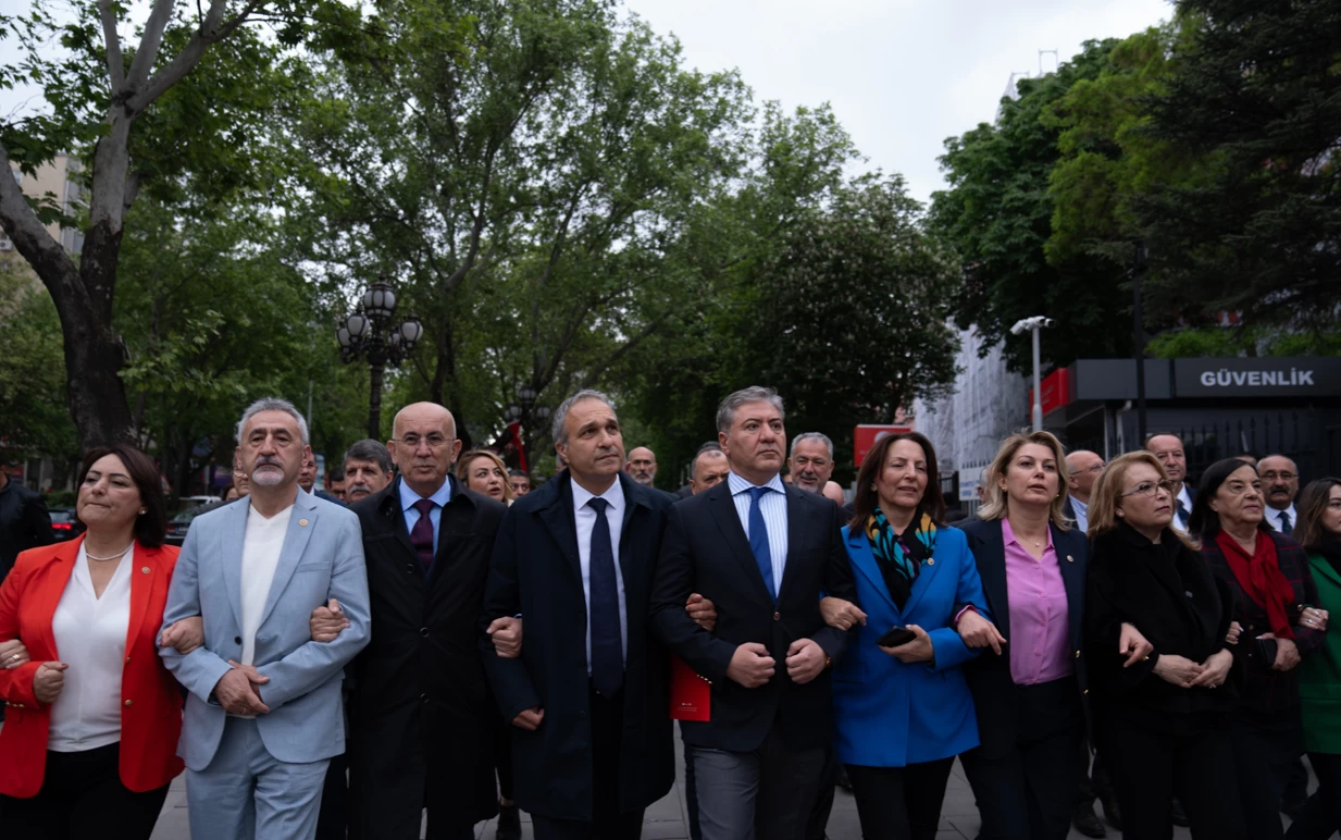 MEB'e giden CHP Milletvekilleri yeni müfredat taslağıyla ilgili açıklama yaptı! Maarif modelini kabul etmiyoruz - Resim : 3