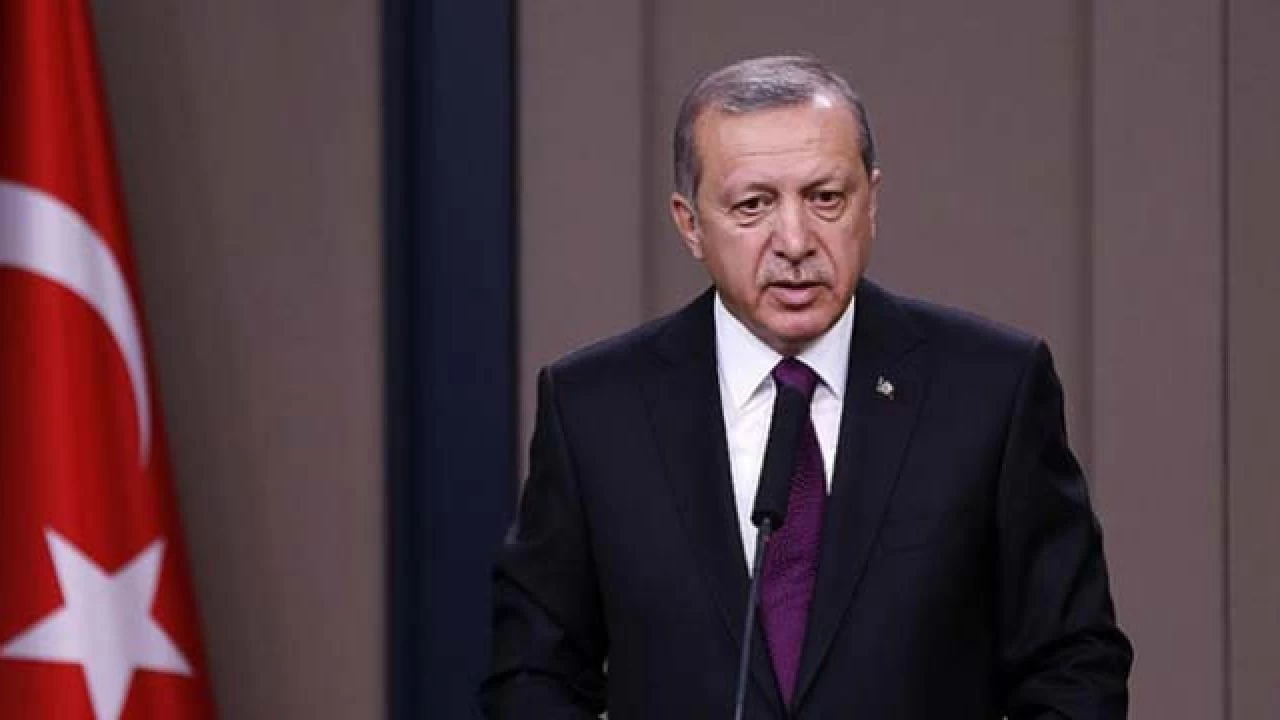 Cumhurbaşkanı Erdoğan'dan yeni müfredat ve öğretmen atamaları açıklaması