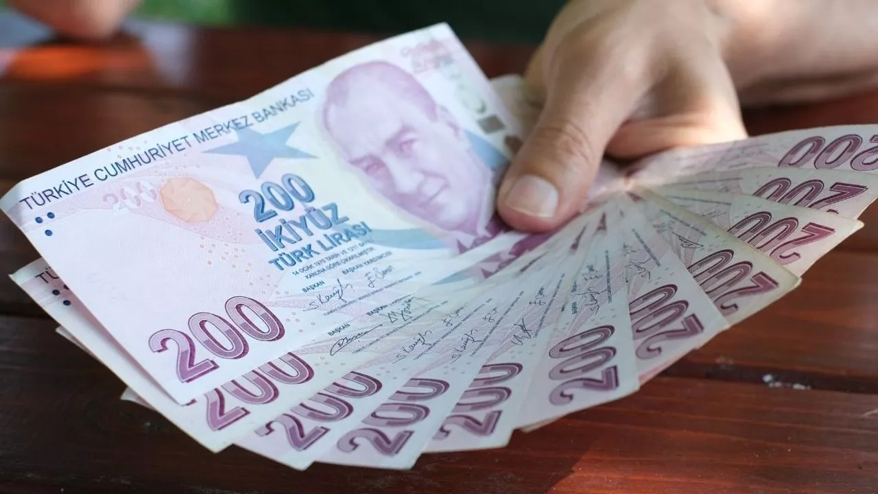 4 aylık enflasyon farkına göre memur maaş zammı ne kadar olacak?