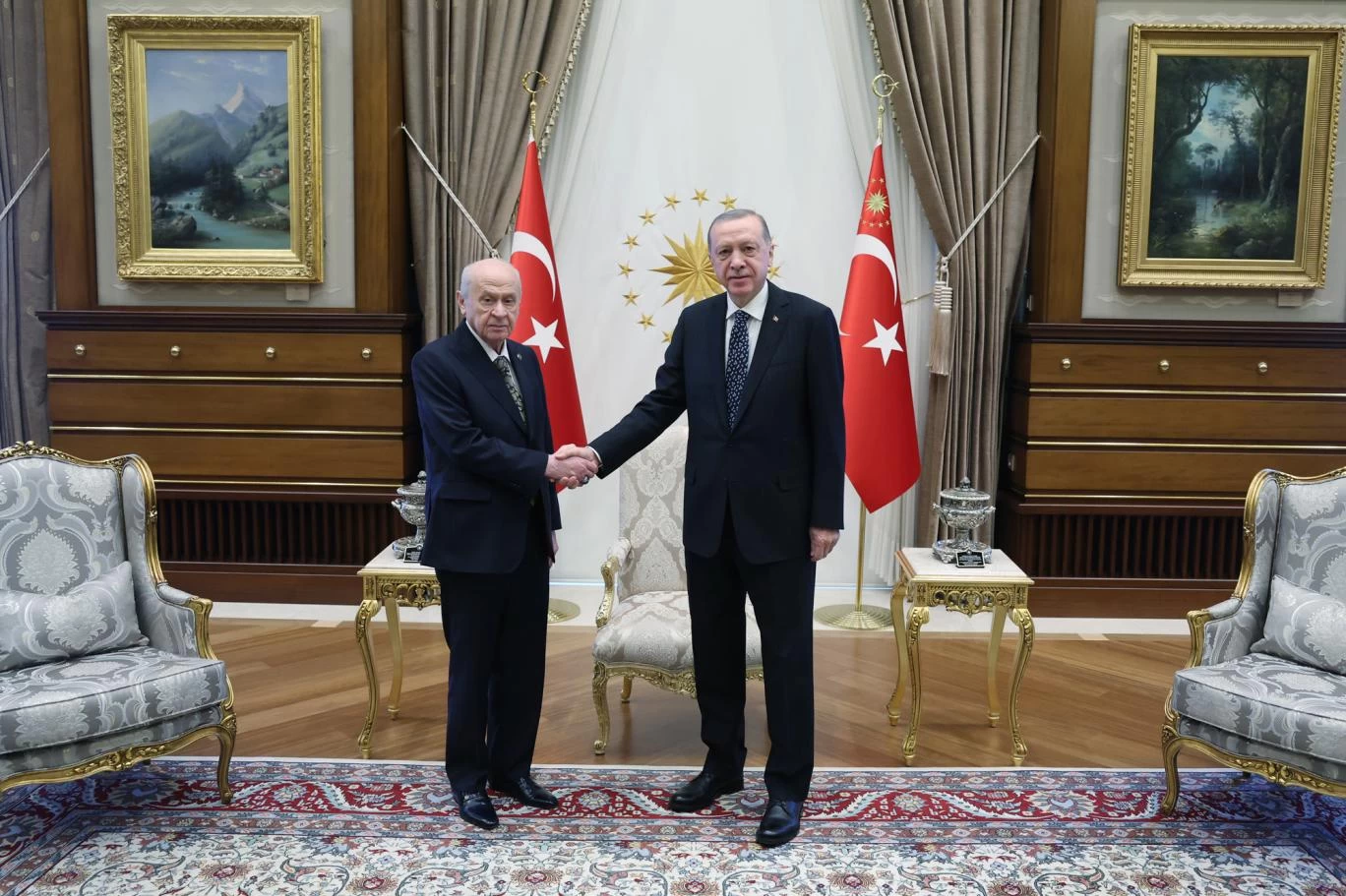 Cumhurbaşkanı Erdoğan ile Bahçeli'den sürpriz görüşme