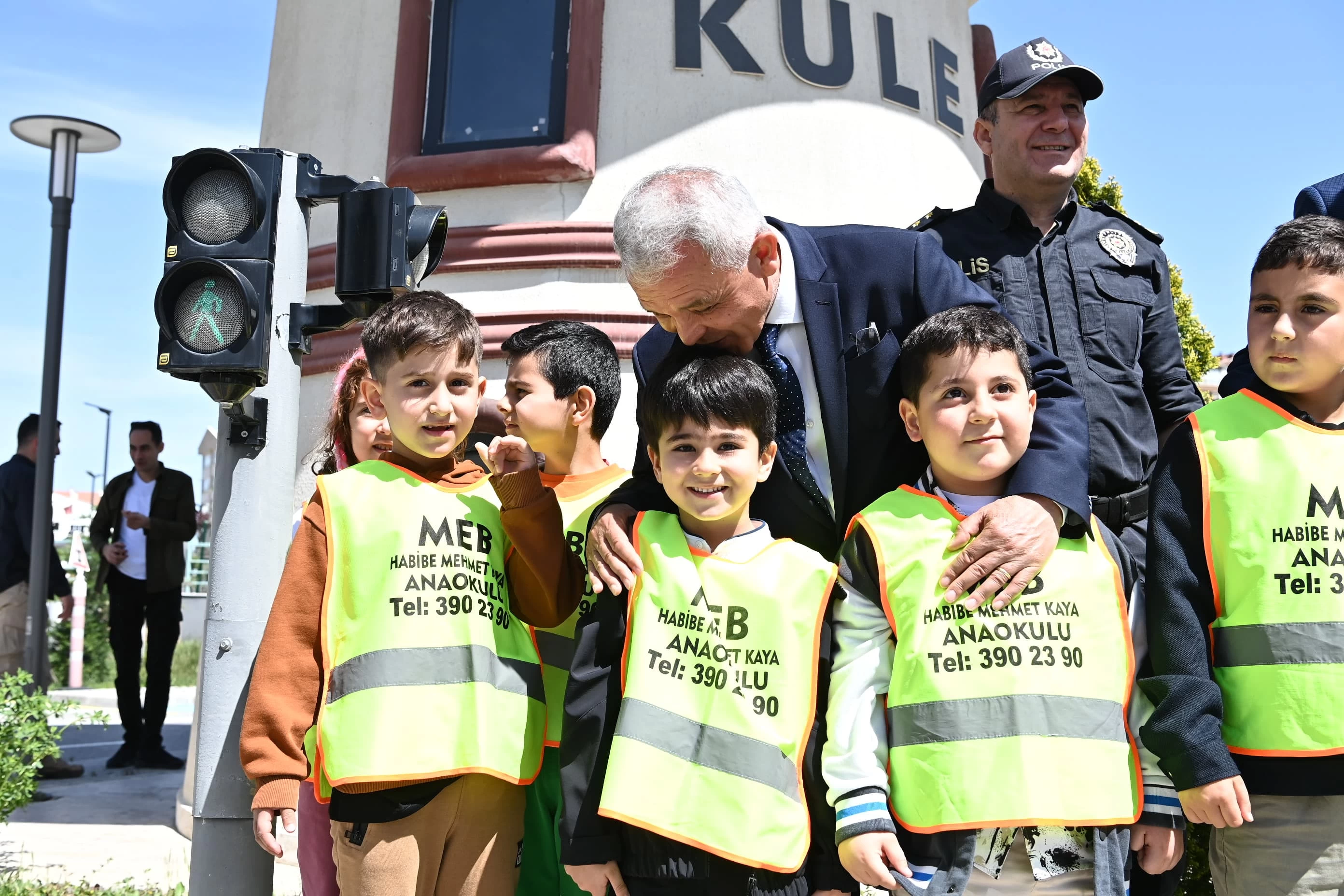 Mamak Belediye Şahin Trafik Haftası kapsamında miniklerle buluştu - Resim : 2