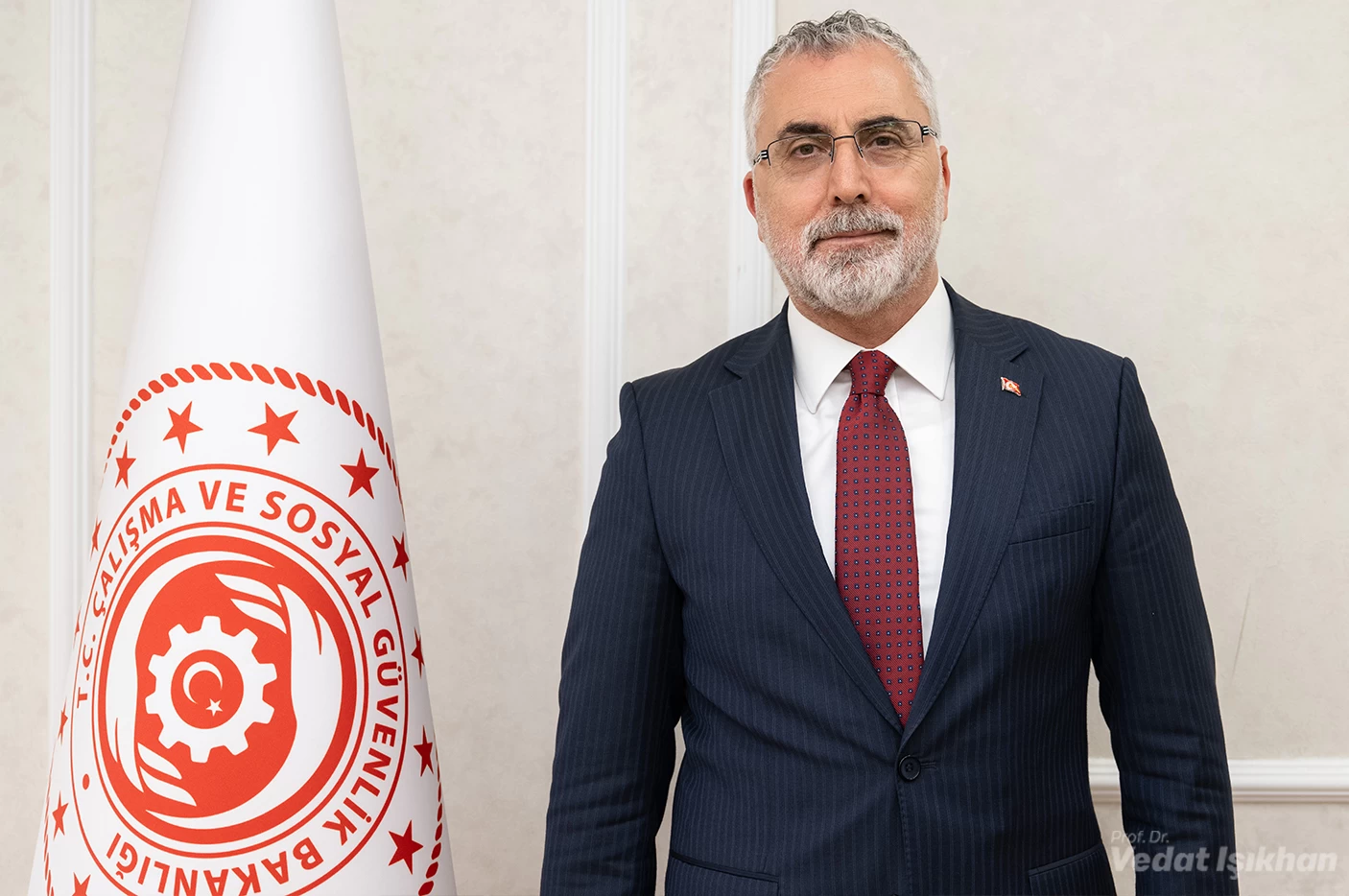 Çalışma ve Sosyal Güvenlik Bakanı Vedat Işıkhan ara zam ve refah payı hakkında net konuştu