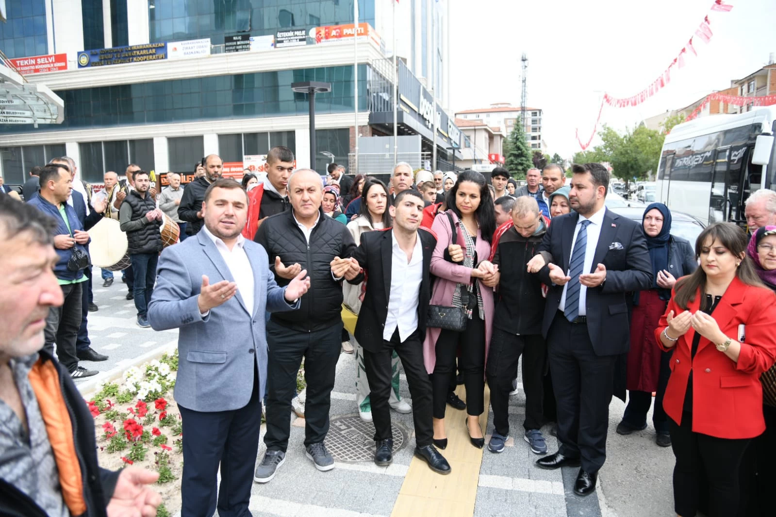 Kahramankazan Belediyesi engelli gençler için temsili askerlik töreni düzenledi