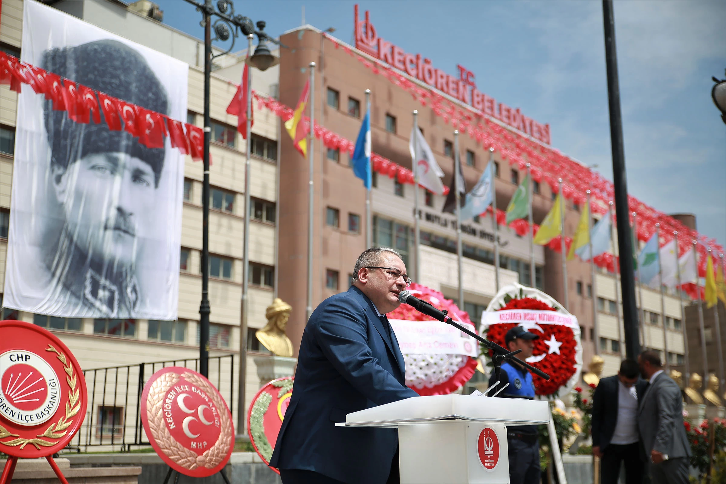 Keçiören Belediye Başkanı Özarslan Samsun'dan gelen bayrak toprağı teslim aldı - Resim : 5