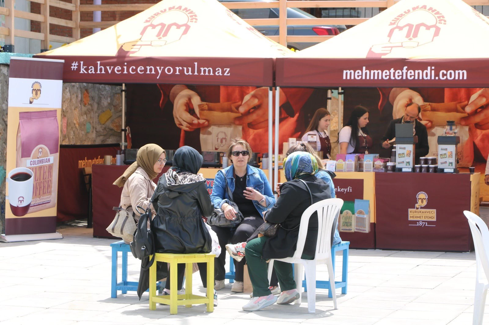 Elmadağ Belediyesi tarafından düzenlenen Çikolata ve Kahve Şenliği yoğun ilgi gördü - Resim : 2